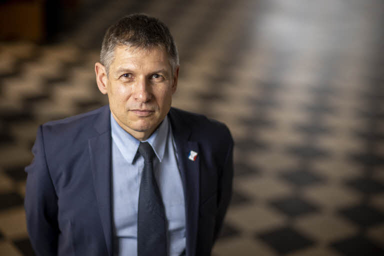 Fabrice Balanche, Lyon 2 Üniversitesi, Suriye uzmanı, öğretim görevlisi, saldırı, maskeli kişiler, CNews, iftar, laiklik, Rachida Dati, Philippe Baptiste, güvenlik, üniversite, entrizm, İslamcı-solcu, nefret mesajları, polis soruşturması, Hassan Nasrallah, Willy Beauvallet, istifa, terör propagandası.
