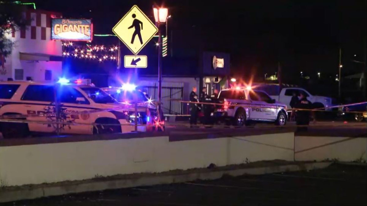 Glendale Arizona, restoran silahlı saldırısı, ölümcül silahlı saldırı, El Camaron Gigante, cinayet, yaralılar, polis soruşturması, şüpheliler, tanıklar, Arizona haberleri

