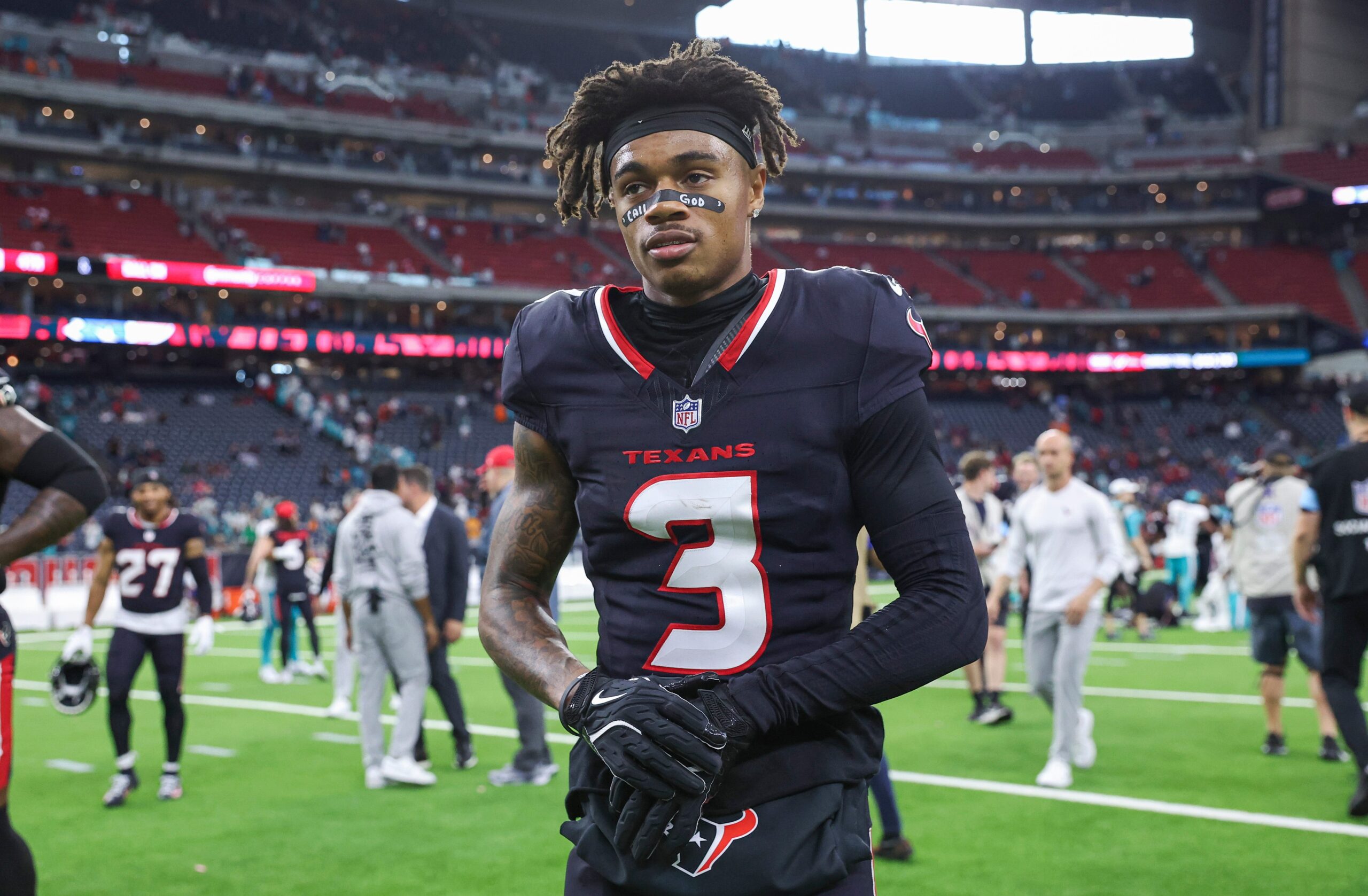 Tank Dell, Houston Texans, NFL, Diz sakatlığı, Sezon sonu sakatlığı, Demeco Ryans, Jared Wayne, ACL, MCL, LCL, Menisküs, Ameliyat, Rehabilitasyon, Christian Kirk, Justin Watson, Braxton Berrios, Jayden Higgins, Jaylin Noel, Geniş alıcı, Stefon Diggs, New England Patriots, 2025 NFL Sezonu, 2025 NFL Draftı, Futbol
