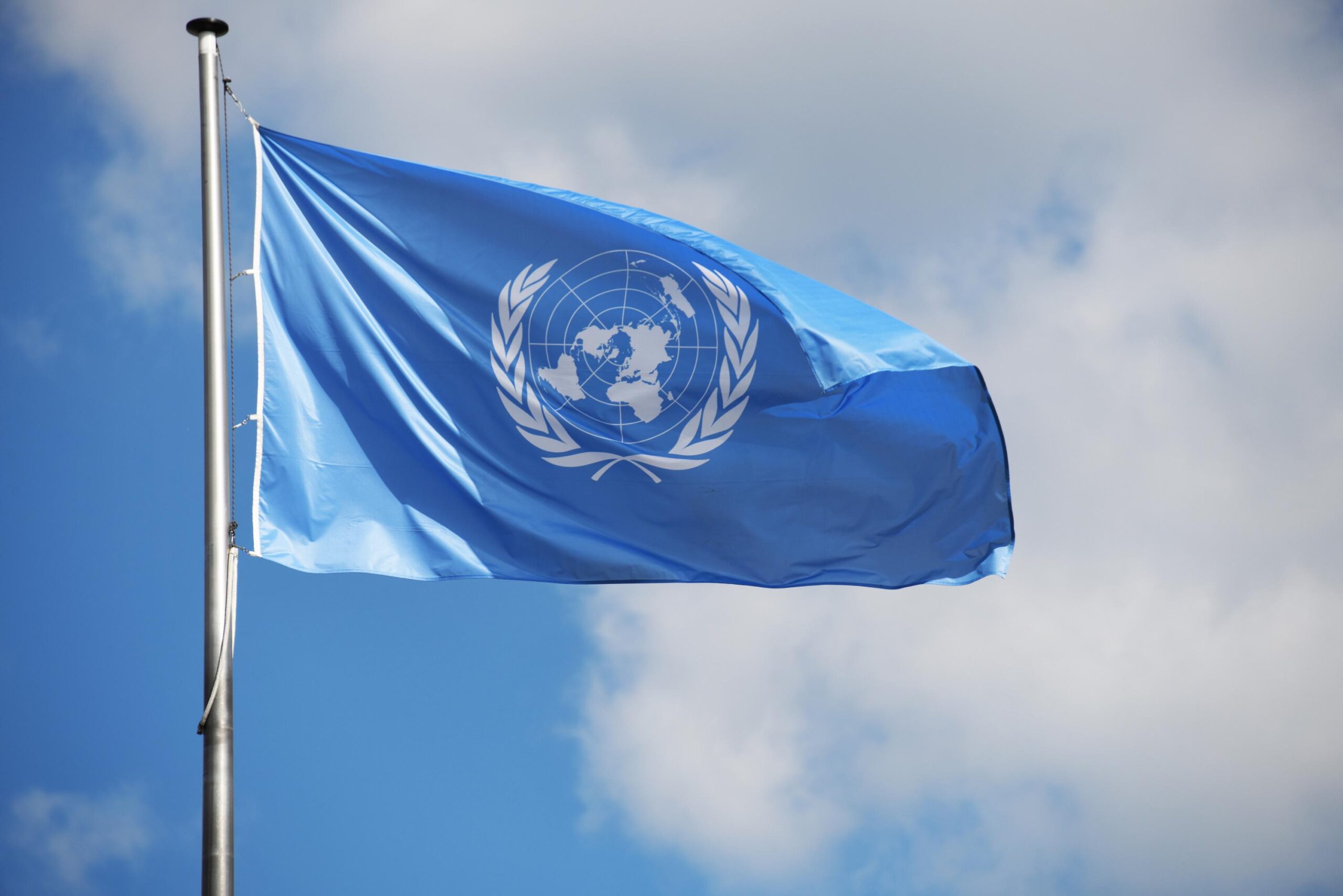 Burundi, İnsan hakları, Parlamento, Birleşmiş Milletler, Fortune Gaetan Zongo, Hak ihlalleri, Sürgün, Baskı, Sivil toplum, Muhalefet, Medya, Yolsuzluk, Altı Vigny Nimuraba, Martin Blaise Nyaboho, Gelase Daniel Ndabirabe, Güvenlik durumu, Zorla kaybetmeler, Keyfi tutuklamalar, Pasifik Nininahazwe, Hükümet partisi, Gerçek ve Uzlaşma Komisyonu, Noe Clement Ninziza, Aloys Batungwanayo, İltica, Burundi insan hakları komisyonu
