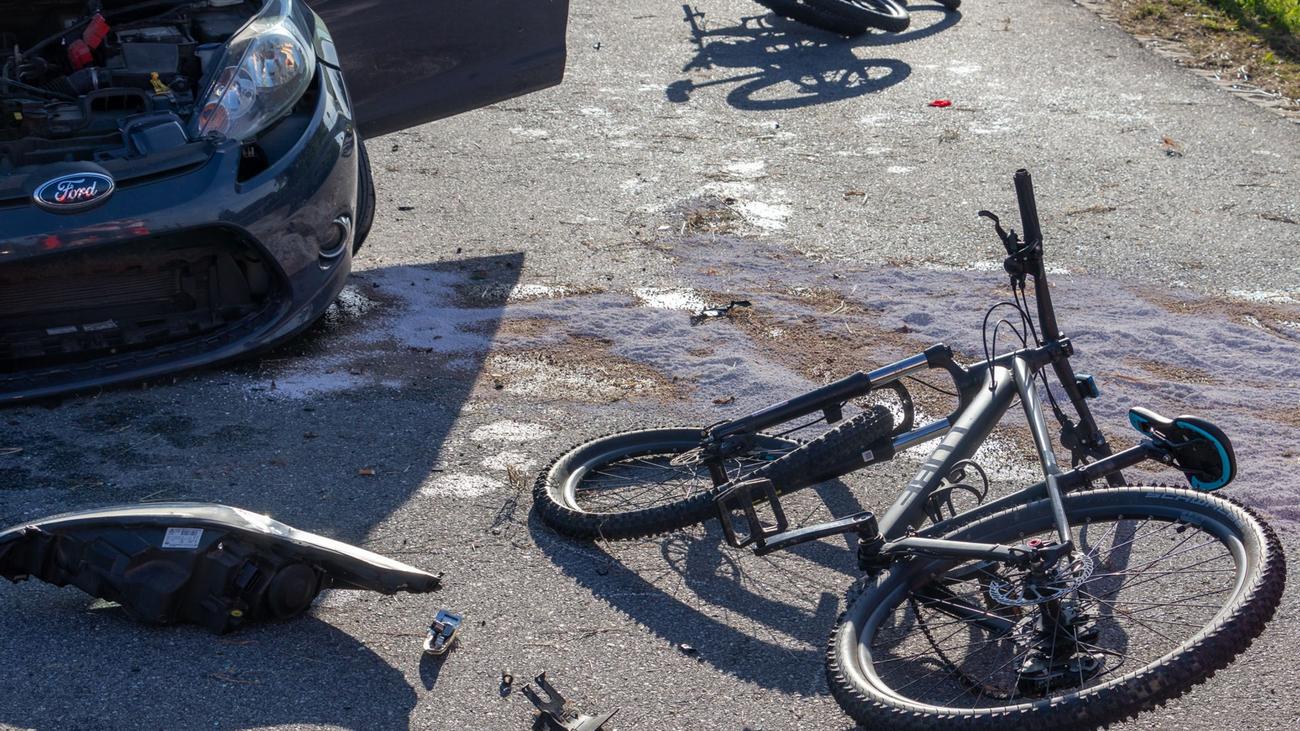 Bisiklet kazaları, Bavyera polisi, trafik kontrolleri, Joachim Herrmann, bisiklet güvenliği, bisikletli trafik, Pedelec, elektrikli bisiklet, #Kopfentscheidung, trafik güvenliği, önleyici eylemler, yaşlı bisiklet sürücüleri, trafik kazaları, Bavyera