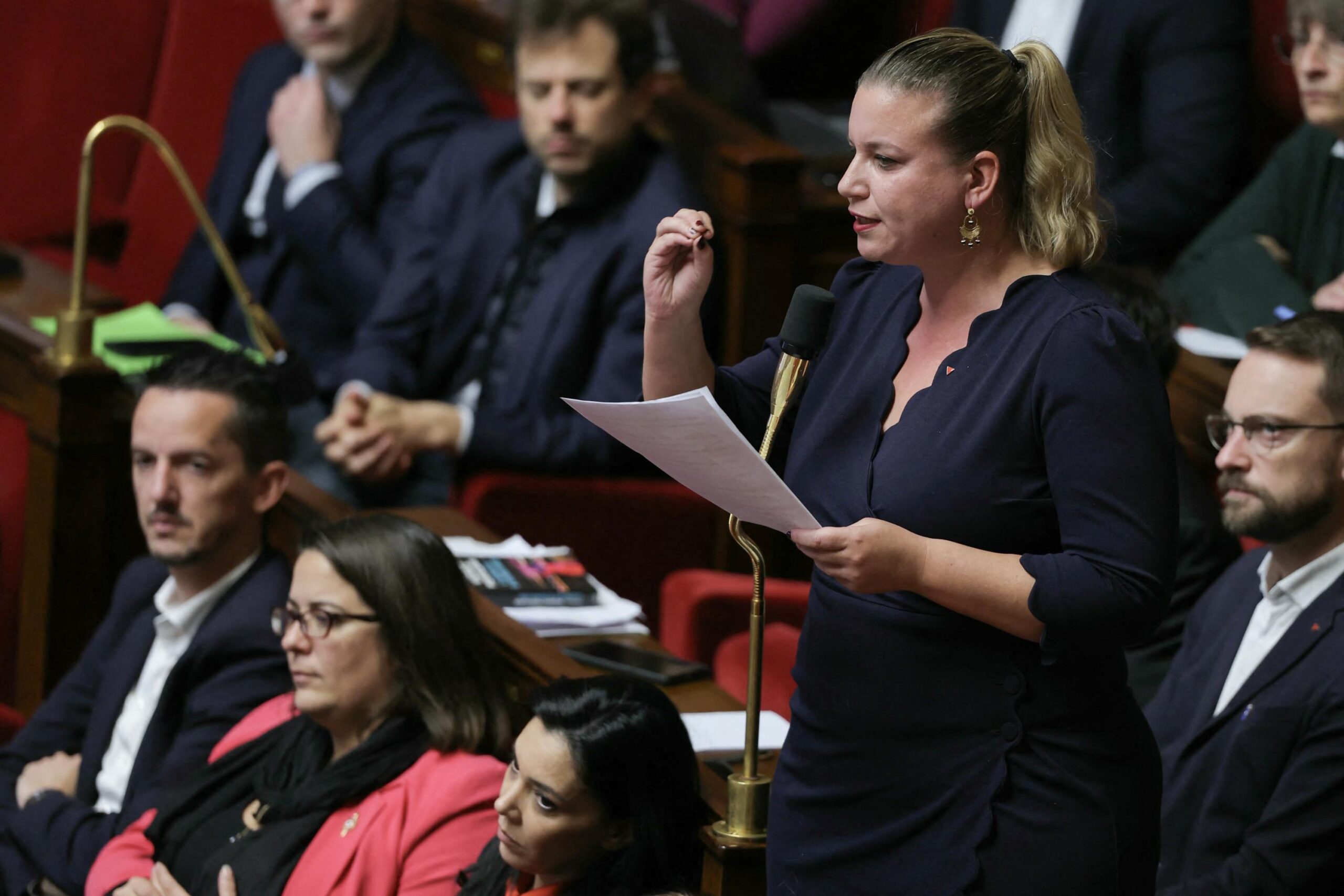 Fransa, Ulusal Meclis, antisemitizm, ırkçılık, ayrımcılık, şiddet, nefret söylemi, yükseköğretim, yasa tasarısı, senato, Pierre Henriet, Constance Le Grip, Horizons, Rönesans, eşitlik, çeşitlilik, kadın-erkek eşitliği, önleme, bildirim, referans kişi, eğitim kurumları, siyaset

