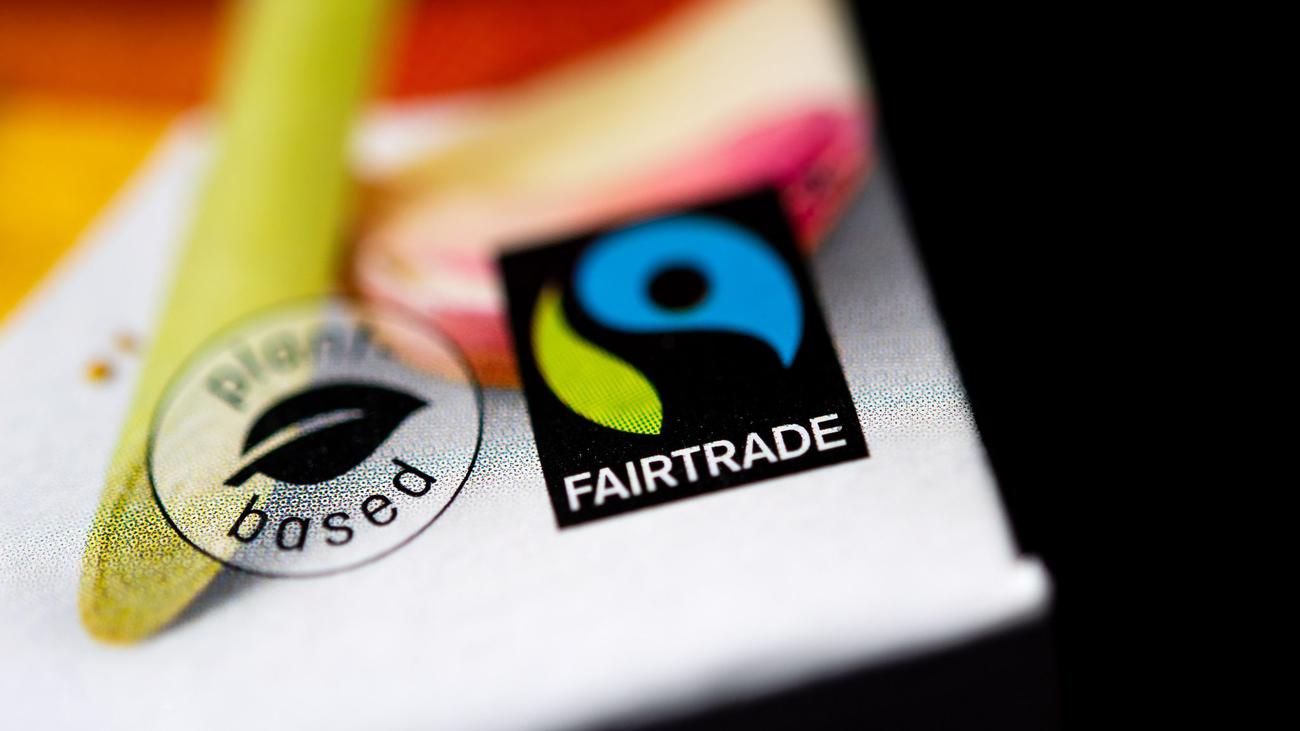 Fairtrade, Adil ticaret, Almanya, Talep, Satış, Kahve, Muz, Kakao, Fiyat artışı, Üreticiler, Dünya piyasası, Standartlar, Sertifika, Sürdürülebilirlik, Etik tüketim, İşçi hakları, Tarım, Afrika, Latin Amerika
