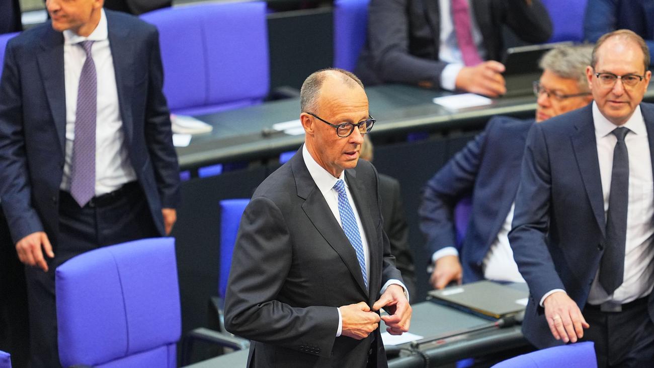 Friedrich Merz, Kanzlerwahl, CDU, SPD, Lars Klingbeil, Koalitionsvertrag, Deutschland, Politik, Dorothée de Nève, Bundestag, Wahlgang, Regierung, Krise, Demokratieverdrossenheit
