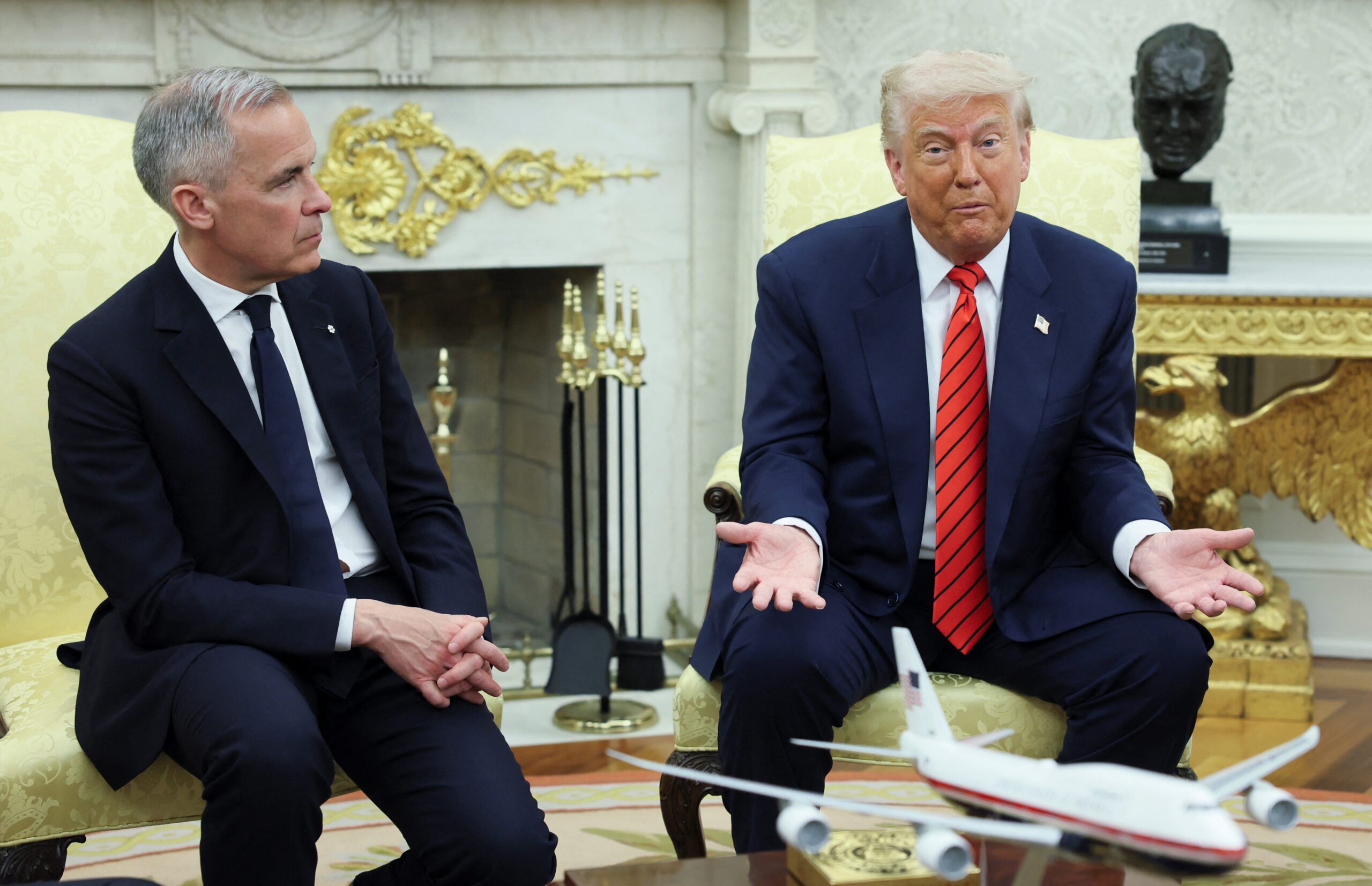 ABD-Kanada ilişkileri, Donald Trump, Justin Trudeau, Mark Carney, ticaret savaşları, tarifeler, ekonomik politikalar, Kanada'nın ilhakı, ABD ithalatı, Kanada ihracatı, sınır güvenliği, anti-Amerikanizm, Kanada milliyetçiliği, seçimler, siyasi gerilimler, uluslararası ilişkiler

