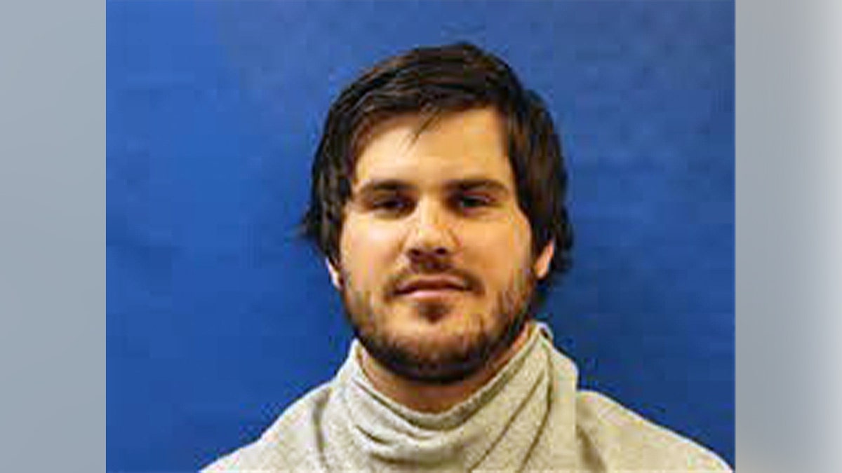 Texas, Van Zandt County, Trevor McEuen, başkent cinayeti, kaçak, ayak bileği monitörü, mahkeme, Aaron Martinez, cinayet, silahlı saldırı, Kaufman County, SWAT, polis, arama, Teksas polisi, cinayet zanlısı
