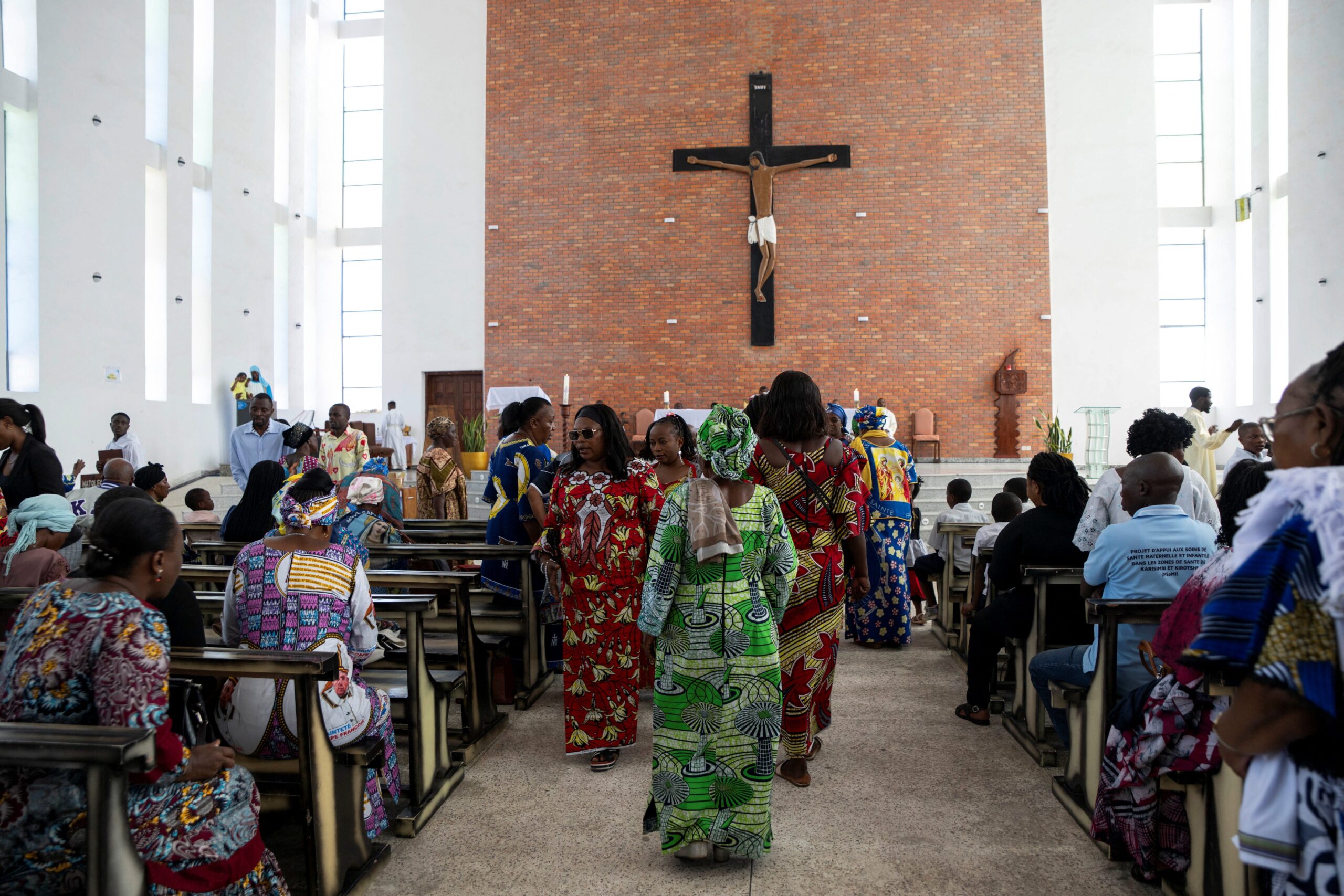 Afrika, Katolik Kilisesi, Papa Francis, Vatikan, din, Hıristiyanlık, kardinaller, papalık, ruhani lider, Nijerya, Uganda, Kenya, teoloji, misyonerlik, küresel güney, kilise büyümesi, dini demografi, dini reform, Afrika kardinalleri, Katolik nüfus, Afrika gençliği, dini miras, Katolik öğretileri, dini çeşitlilik, dini liderlik, dini etki, Afrika Hıristiyanları, Afrika Katolikleri, dini trendler, kilise yönetimi, dini kurumlar, dini inançlar, kilise geleceği, teolojik tartışmalar, dini dönüşüm, Afrika kültürü, Afrika dinleri, dini gelenekler, dini uygulamalar, Afrika teolojisi, Papa seçimi, dini gözlemciler, dini analistler
