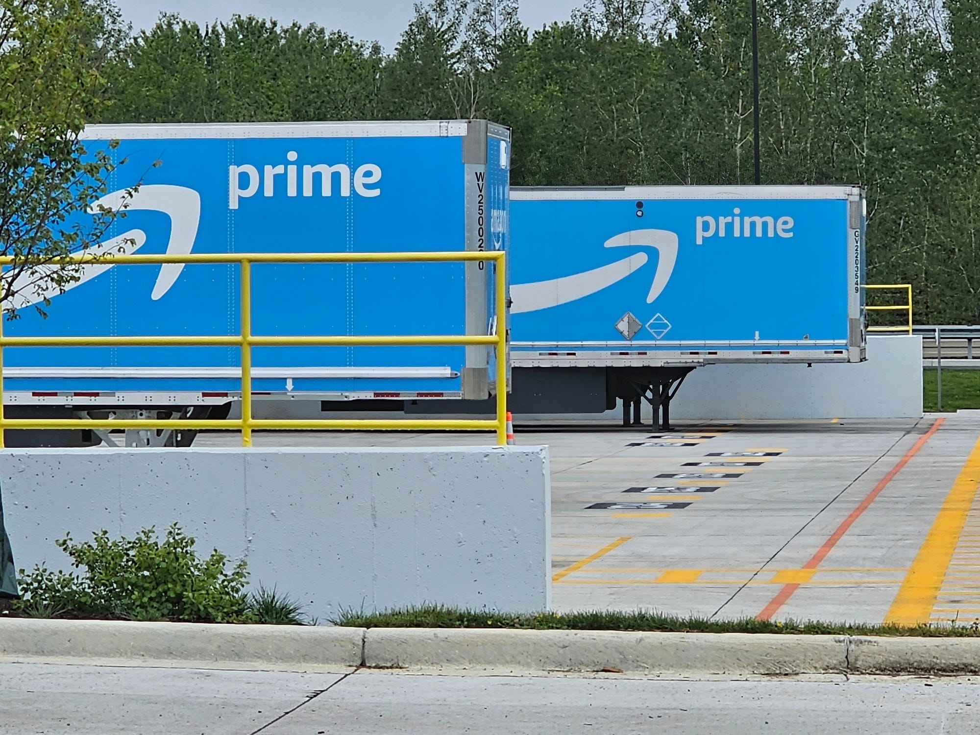Amazon boykotu, tüketici boykotu, Halklar Birliği, DEI, çeşitlilik, eşitlik, kapsayıcılık, Donald Trump, Jeff Bezos, hedef, Walmart, Genel Değirmenler, latino dondurma, tüketici haberi, perakendeci, şirket açgözlülüğü, ekonomik karartma, Betty Lin-Fisher
