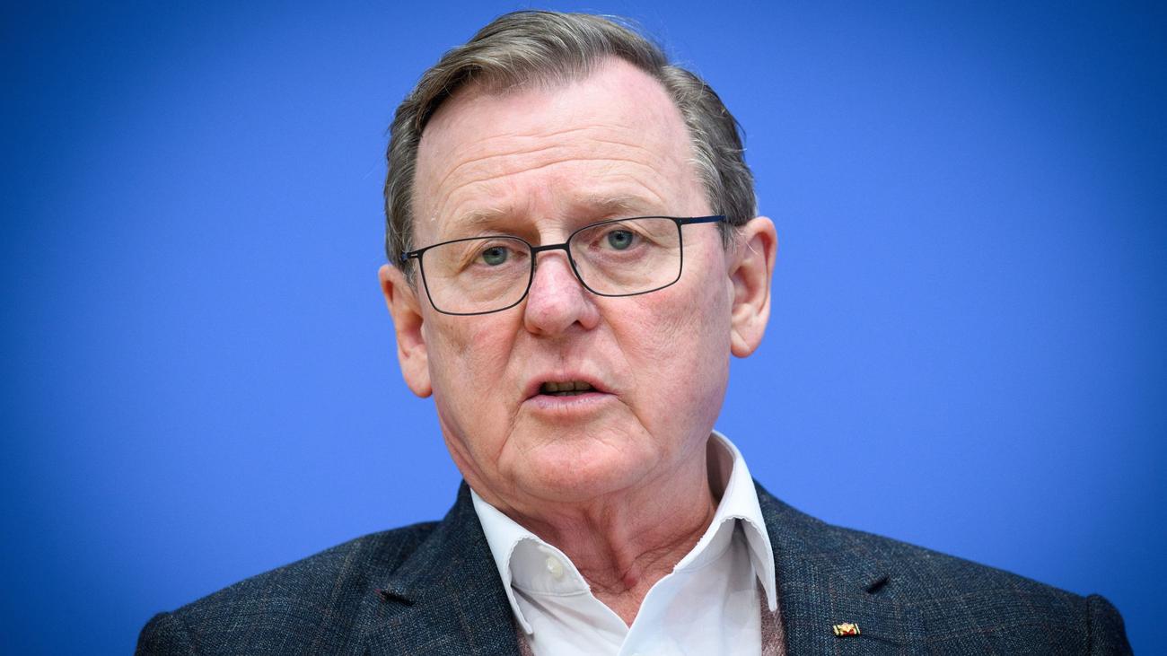 Bodo Ramelow, Friedrich Merz, Almanya, Federal Şansölye Seçimi, CDU, SPD, AfD, Siyasi Kriz, Koalisyon, Thüringen, Bundestag, Linke Partisi, Erken Seçim, Alman Siyaseti
