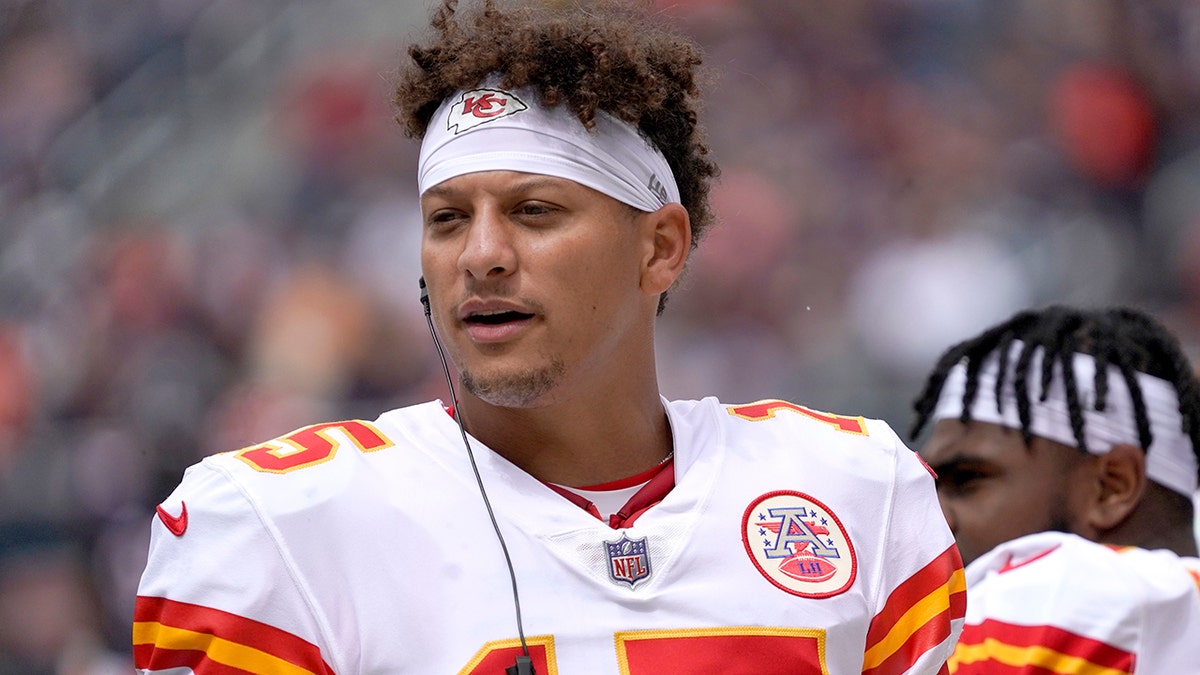 Patrick Mahomes, Graham Walker, Kansas City Chiefs, NFL, Tight End, Rookie Camp, Futbol, Süper Kupa, Pat Mahomes Sr., Jessamyn Walker, Gerry Howatt, Travis Kelce, Noah Gray, Jared Wiley, Robert Tonyan, Arrowhead Pride, Rice University, Brown University, Undrafted Free Agent, Futbol Haberleri
