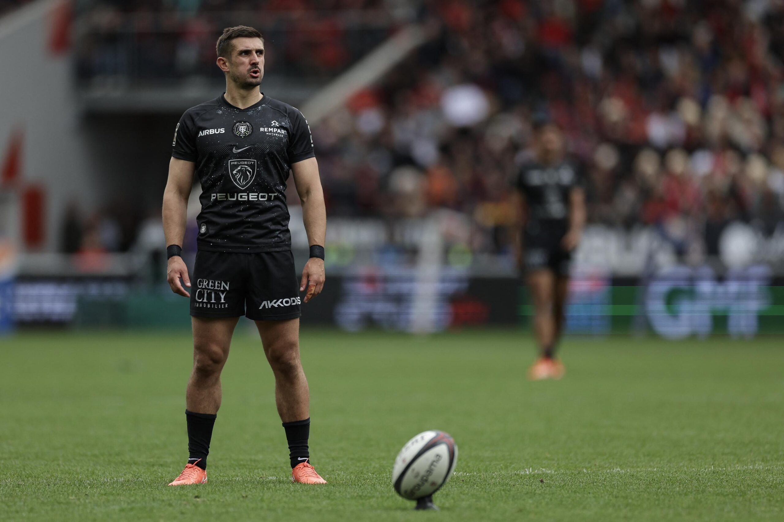 Thomas Ramos, Stade Toulousain, RC Toulon, Top 14, Rugby, Sakatlık, Maç, Bordeaux-Bègles, Champions Cup, Vélodrome, Marsilya, Rodrigue Neti, Jack Willis, Juan Cruz Mallia, Dimitri Delibes, Théo Ntamack, Richie Arnold, Blair Kinghorn, Peato Mauvaka, Antoine Dupont, Yaralanma, Lig, Puan durumu, Yarı final, Final, Sezon 2025-2026
