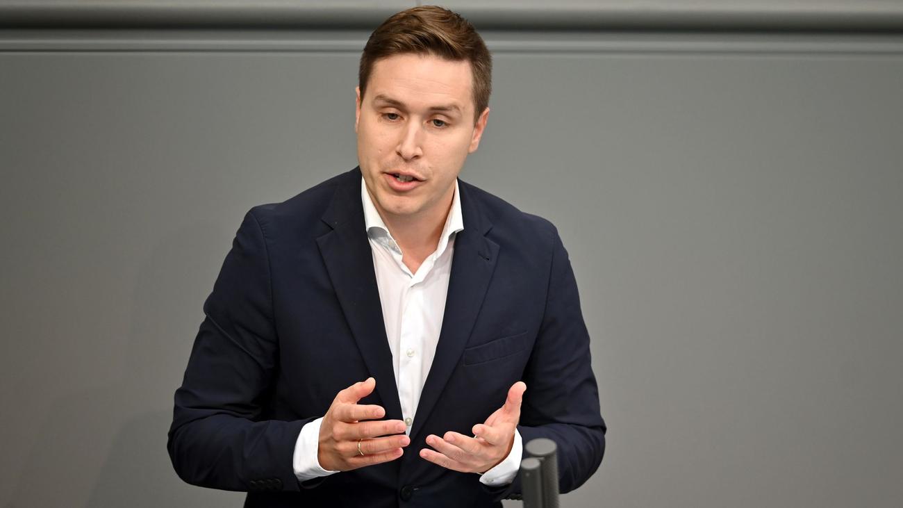Almanya, İstikrar, Hükümet, Esra Limbacher, SPD, Friedrich Merz, CDU, Şansölye, Seçim, Bundestag, Saarland, Avrupa, Siyaset, Milletvekili

