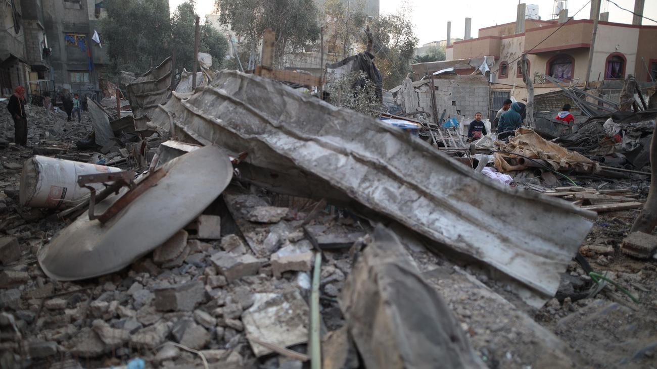 Gazze, İsrail hava saldırısı, Al-Bureij mülteci kampı, Hamas, sivil kayıplar, BM okulu, iç göçmenler, El-Aksa Hastanesi, komuta merkezi, silah deposu, teröristler
