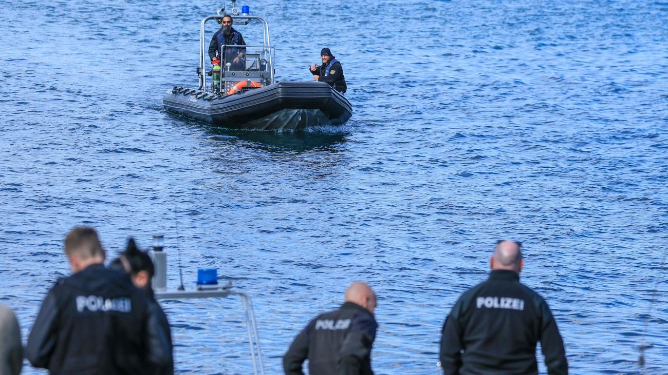 Leipzig, Cospudener See, ceset, dalgıç, polis, kayıp adam, arama, kurtarma, su altı
