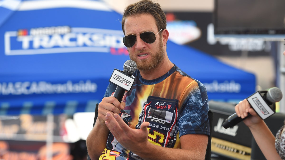 Dave Portnoy, Barstool Sports, antisemitism, Mo Kahn, 