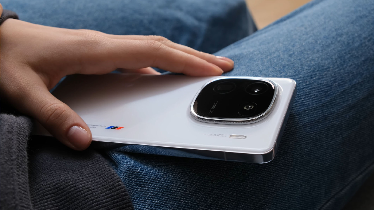 iQOO Neo 10 Pro+, iQOO, Snapdragon 8 Elite, 2K LTPO OLED, 144Hz, 7000mAh, 120W hızlı şarj, akıllı telefon, performans testi, AnTuTu, fiyat, özellikler, çıkış tarihi, inceleme, haberler, mobil, teknoloji, Çinli marka
