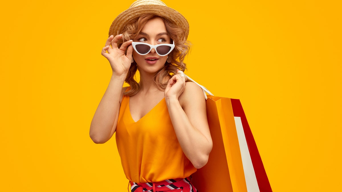 Amazon Haul, yaz modası, indirim, yoga şortu, kolsuz tulum, atlet, plaj giyimi, yürüyüş, ücretsiz kargo, Amazon Prime, ter pantolonu, beyzbol şapkası, kargo şort, antrenman tişörtü, yoga aksesuarları, yürüyüş pantolonu, kamisol, yaz fırsatları, erkek giyim, kadın giyim
