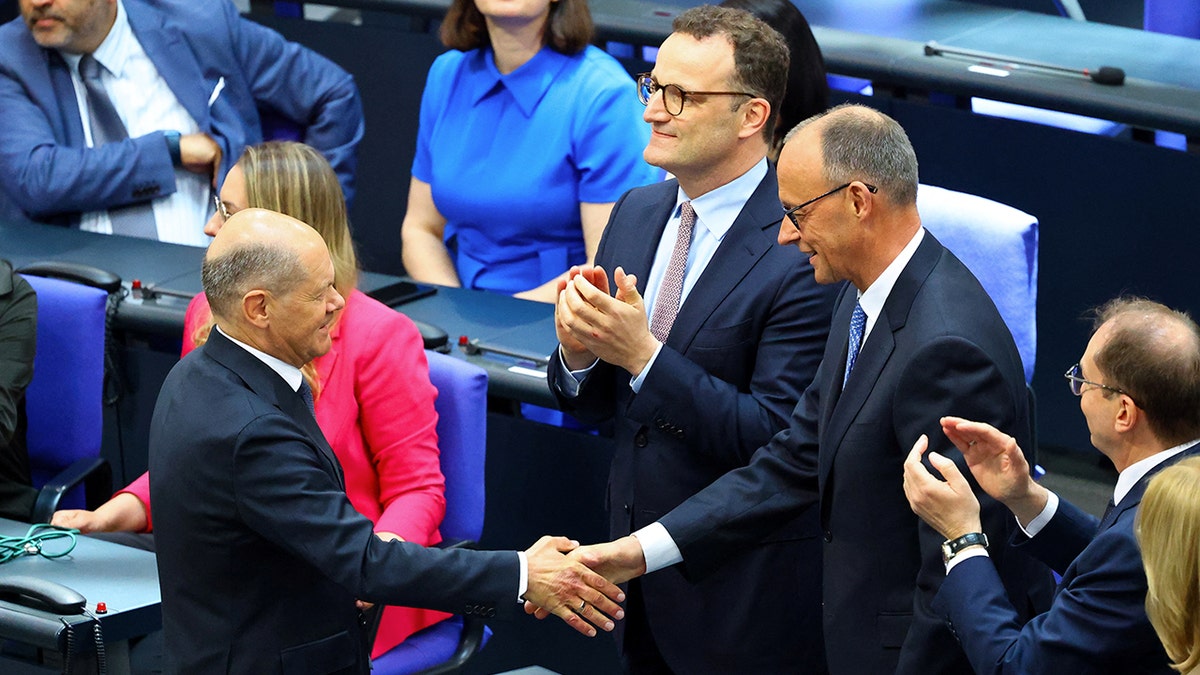 Friedrich Merz, Almanya, Şansölye Seçimi, Bundestag, CDU, CSU, SPD, AfD, Siyasi Kriz, Federal Seçim, Koalisyon, Oy Sayımı, Alman Parlamentosu, Siyasi Gelişmeler, Avrupa Siyaseti
