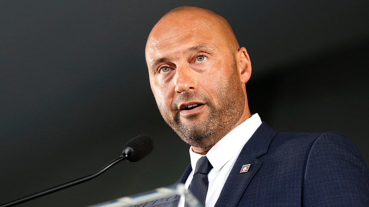 Derek Jeter, Michigan Üniversitesi, Mezuniyet Konuşması, Başarısızlık, New York Yankees, Beyzbol, Spor, Kariyer, Onursal Derece, Hata, Fox News, Kalamazoo, Profesyonel Beyzbol, MLB, Hall of Fame
