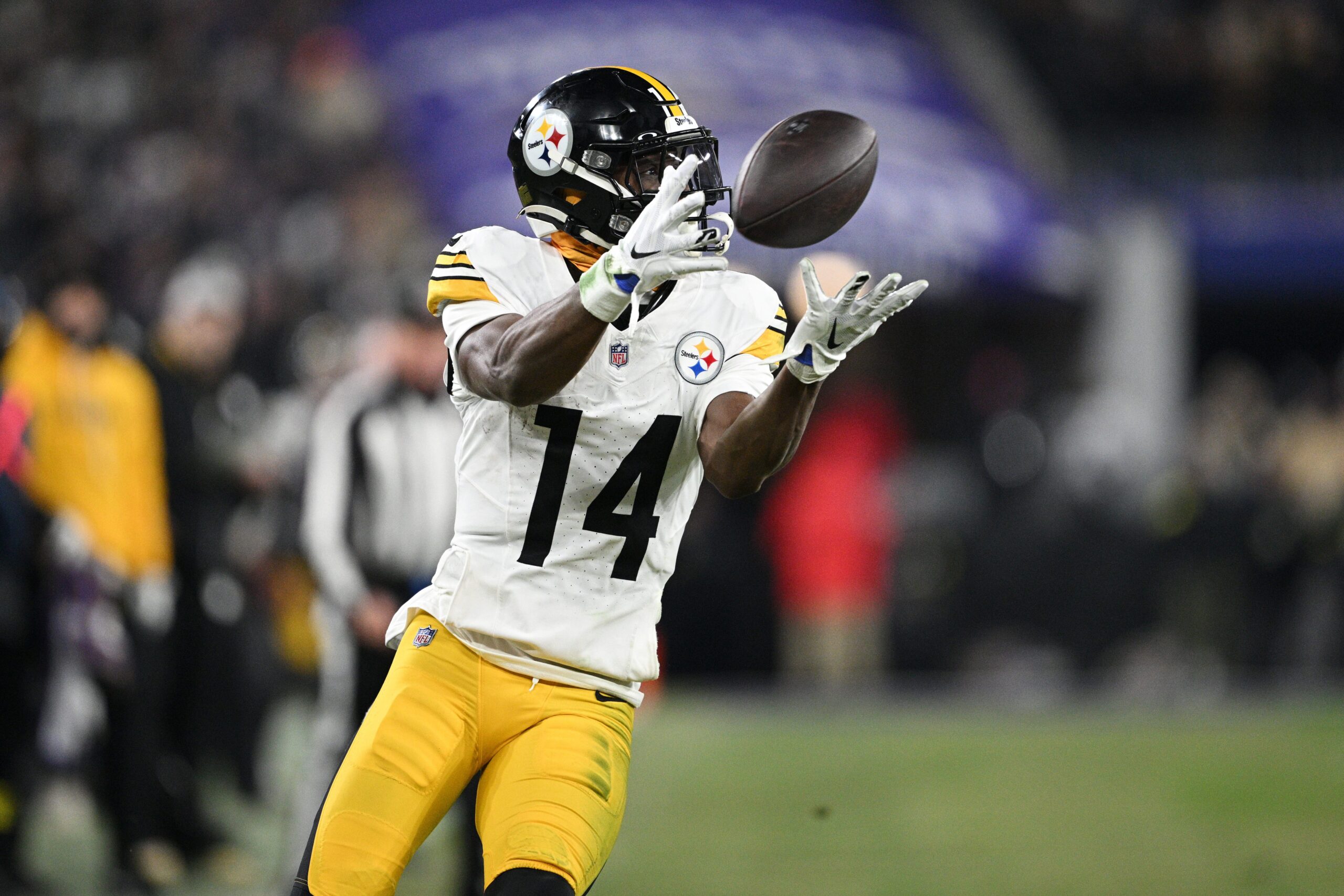 Pittsburgh Steelers, Dallas Cowboys, George Pickens, DK Metcalf, NFL, Trade, Futbol, Takas, Alıcı, Haberler, Analiz, Draft, 2025 NFL Sezonu, Aaron Rodgers, CeeDee Lamb, Mike Tomlin, Futbol Takımı, Oyuncu Değerlendirmesi, Transfer Haberleri, Spor
