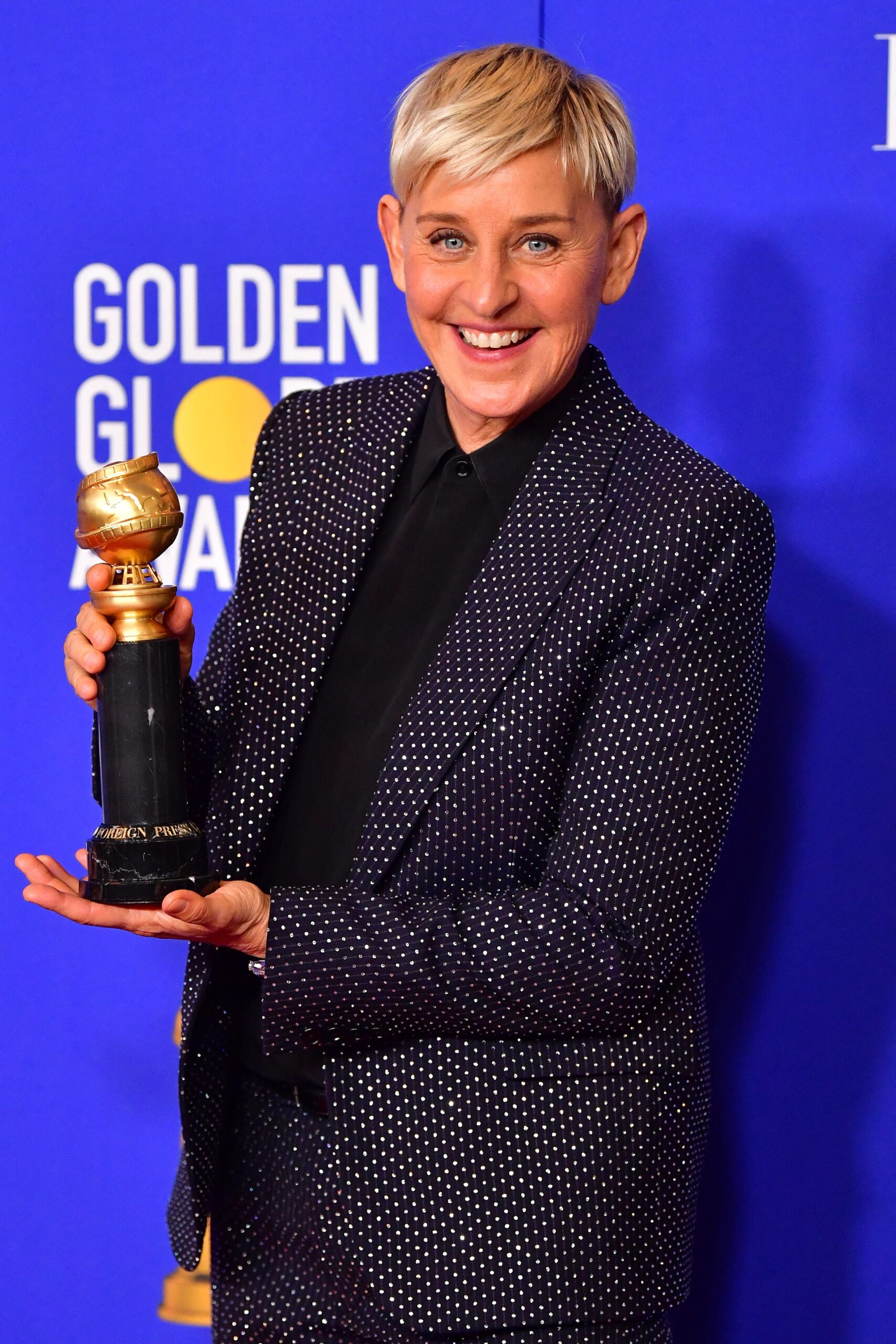 Ellen DeGeneres, Portia de Rossi, İngiltere, saç, görünüm, çim biçme makinesi, kürek çekme, toksik iş yeri, skandal, özür, stand-up, Netflix, terapi, ünlüler, dedikodu, haberler, eğlence
