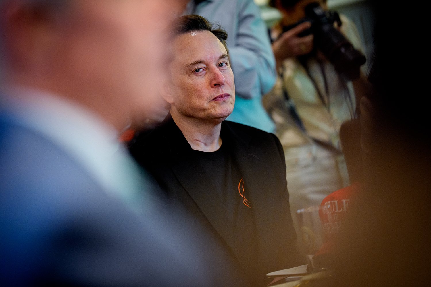 Meta anahtar kelimeler: Grok, X, Yapay Zeka, AI Sohbet Robotu, Elon Musk, Bellingcat, Kolin Koltai, Cinsel İçerikli Görüntüler, Rıza Dışı Görüntüler, Deepfake, 