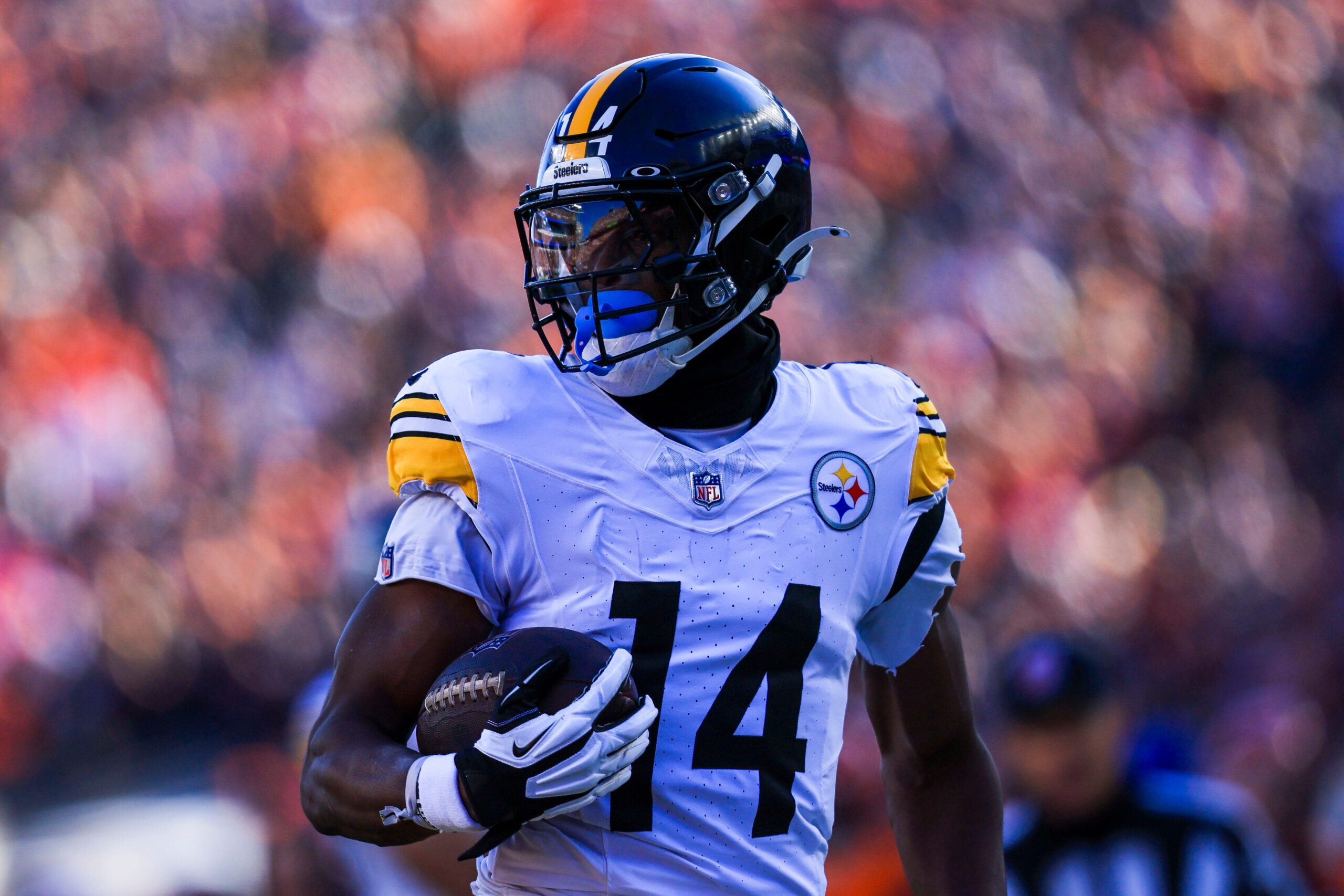 Dallas Cowboys, George Pickens, NFL, trade, wide receiver, CeeDee Lamb, Pittsburgh Steelers, draft picks, contract, salary cap, 2025, oyuncu takası, Amerikan futbolu, Dallas Cowboys haberleri, George Pickens sözleşmesi
