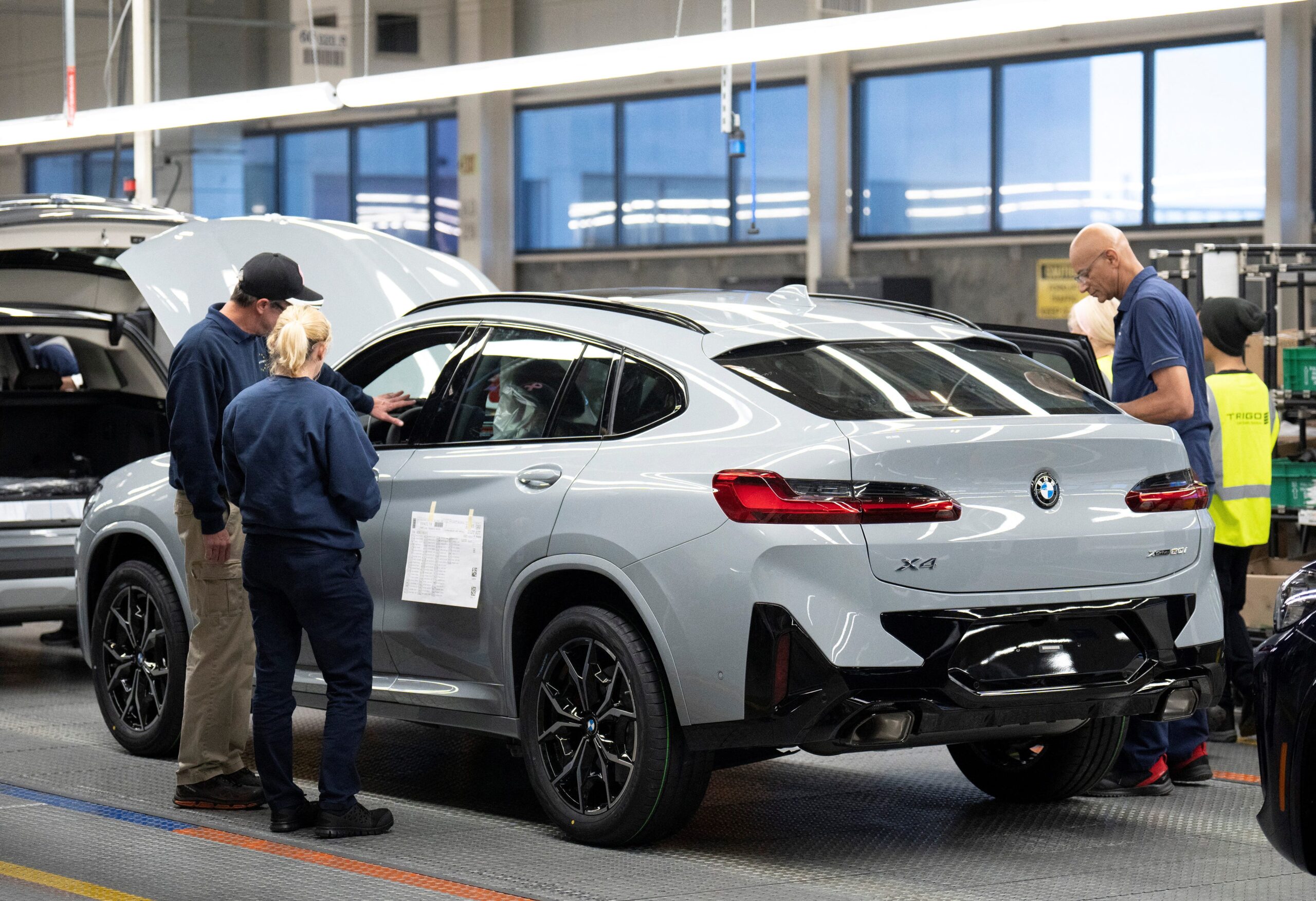 BMW, ABD tarifeleri, Otomotiv, Ticaret, Ekonomi, BMWG.DE, ABD politikası, Walter Mertl, Oliver Zipse, Spartanburg, Mercedes-Benz, MBGn.DE, Ford, F.N, Stellantis, STLAM.MI, 2025 beklentileri, Kar, Finans, Hisse senedi, Otomobil endüstrisi, Tedarik zinciri, Tariff, ABD-Almanya ticareti, Lüks otomobiller
