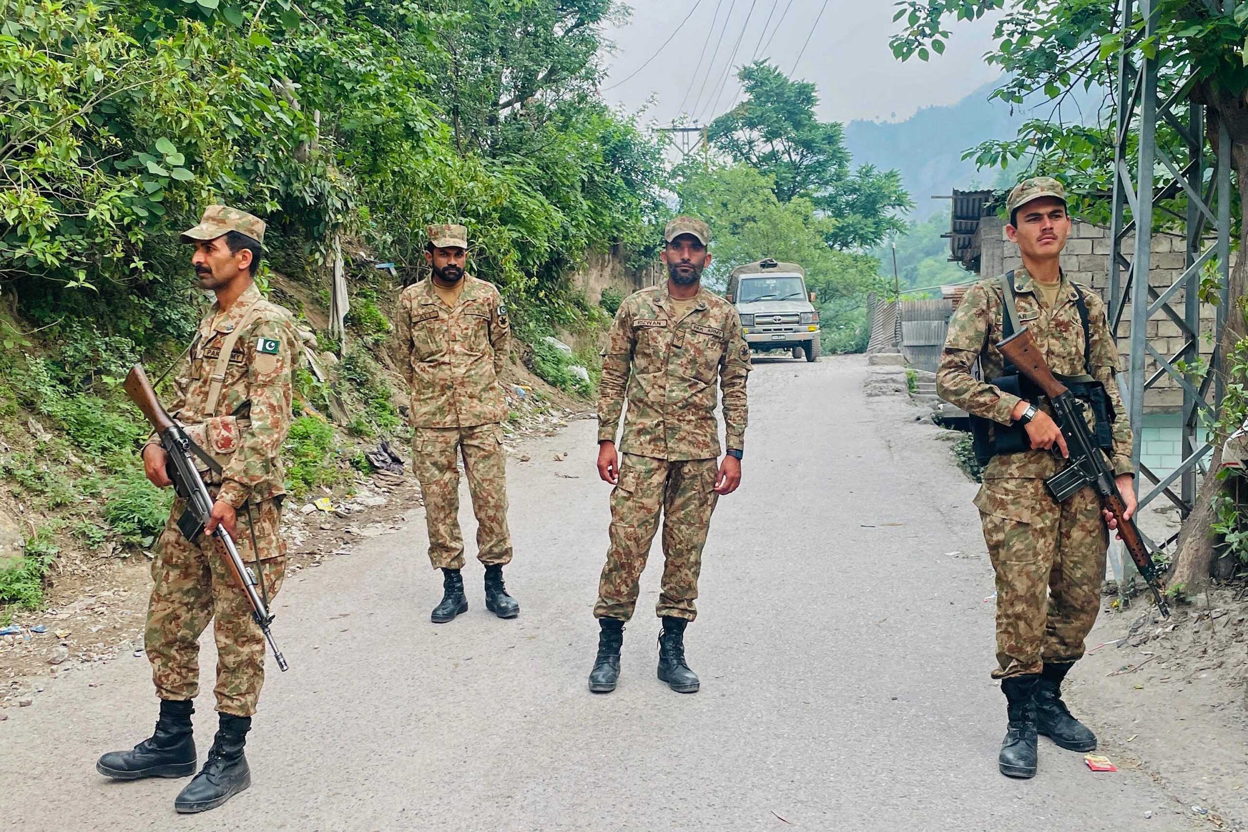 Hindistan, Pakistan, saldırı, Keşmir, Jaish-e-Mohammed, Lashkar-e-Taiba, Masood Azhar, terör, militanlar, hava saldırısı, gerginlik, İslamcı, Narendra Modi, Bahawalpur, Muridke, Hafız Saeed, misilleme, nükleer, çatışma
