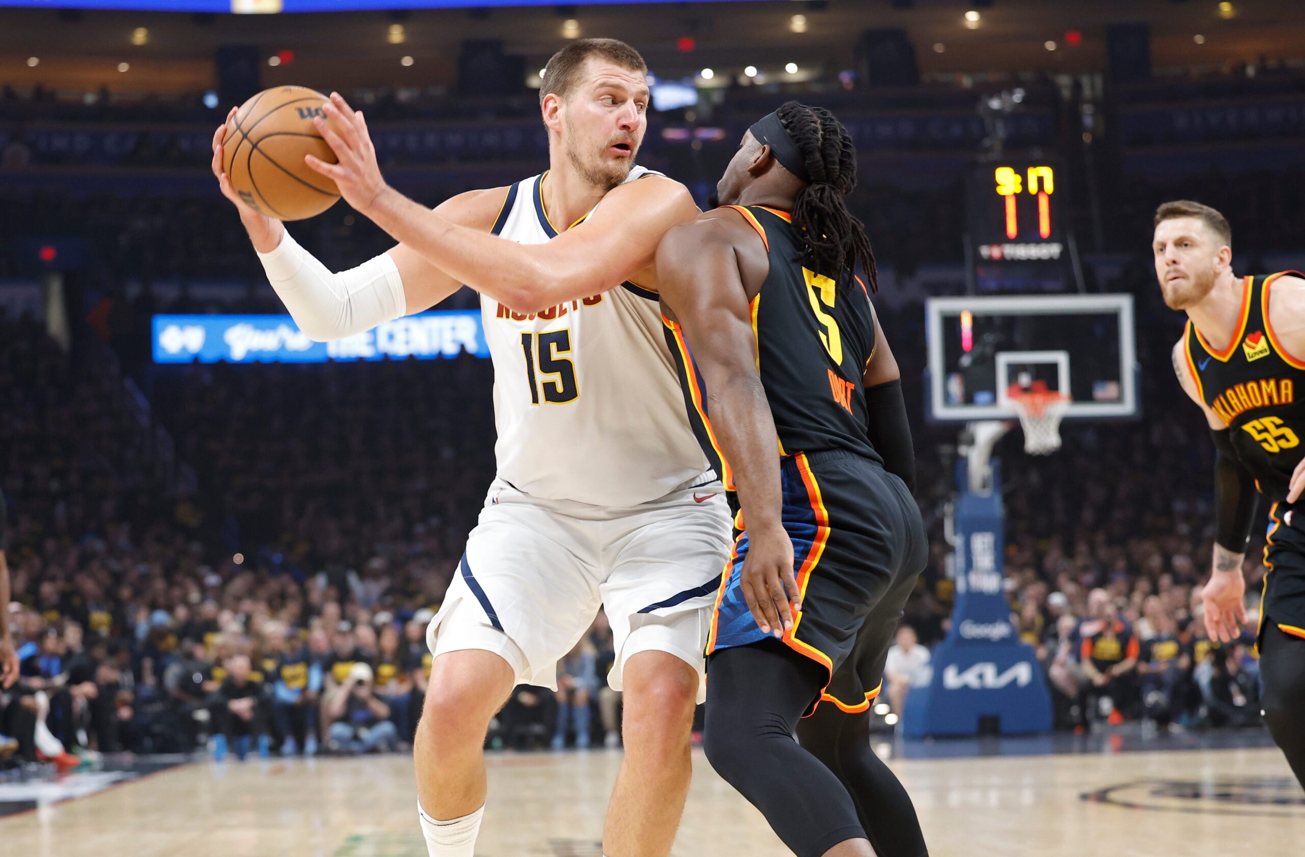 NBA play-off'ları 2025, Doğu Konferansı, Batı Konferansı, Cleveland Cavaliers, Boston Celtics, New York Knicks, Indiana Pacers, Oklahoma City Thunder, Minnesota Timberwolves, Denver Nuggets, Golden State Warriors, Play-off tahminleri, Play-off takvimi, Konferans yarı finalleri, play-off sonuçları, basketbol, NBA,
