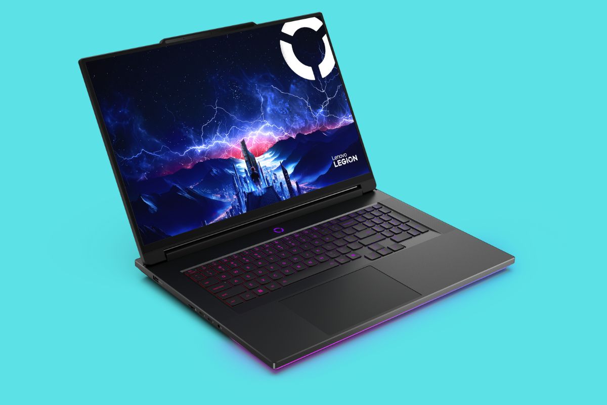 Lenovo Legion 9i, yaratıcı dizüstü bilgisayar, oyun geliştirme, 3D sanatçısı, Intel Core Ultra 9, Nvidia GeForce RTX 5090, 18 inç PureSight ekran, 4K çözünürlük, 2K çözünürlük, gözlüksüz 3D, AI destekli 3D Studio, DDR5 RAM, SSD depolama, oyun koçu, oyun klip ustası, dövme karbon fiber, Legion 18 Zırhlı Sırt Çantası II, PCWorld, Ashley Biancuzzo
