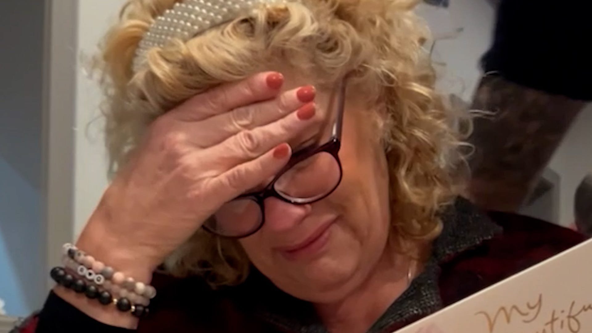 duygusal hikaye, vefat eden koca, evlilik yıldönümü, sürpriz kart, pancreatic cancer, aile sevgisi, anma, kaybın ardından destek, swanson massachusetts, insancıl anlar
