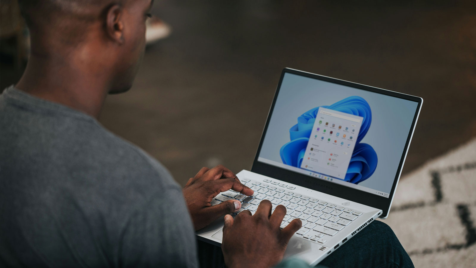 Windows 11, Microsoft Store, Windows Search, uygulama indirme, AI, yapay zeka, PC yönetimi, sorun giderme, Başlat menüsü, telefon eşlikçisi, Microsoft, Windows Latest, uygulama arama, uygulama yükleme, kullanıcı deneyimi, Windows arama iyileştirmesi, PC för Alla, Windows 11 özellikleri, yeni özellikler, test, Beta
