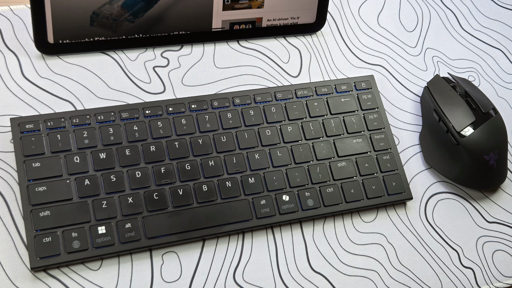 Razer, Joro, Basilisk Mobile, inceleme, klavye, fare, mobil oyun, PC oyun, kablosuz, Bluetooth, HyperSpeed, RGB, fiyat, özellikler, karşılaştırma, Apple Magic Keyboard, Logitech MX Keys Mini

