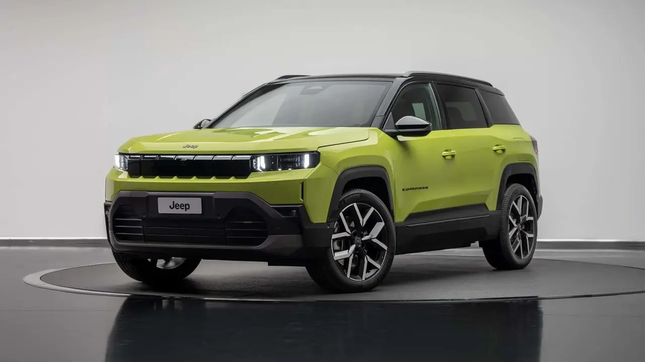 Jeep Compass, yeni Compass, 2025 Jeep Compass, Jeep Compass 2025, Stellantis, STLA Medium platformu, elektrikli Compass, hibrit Compass, mild hybrid, şarj edilebilir hibrit, dört çeker, Avrupa pazarı, otomobil, SUV, otomobil incelemesi, otomobil haberleri, WLTP, menzil, Matrix LED farlar, off-road, Jeep logo, infotainment ekranı, dijital gösterge paneli, fiyat, özellikler, çıkış tarihi

