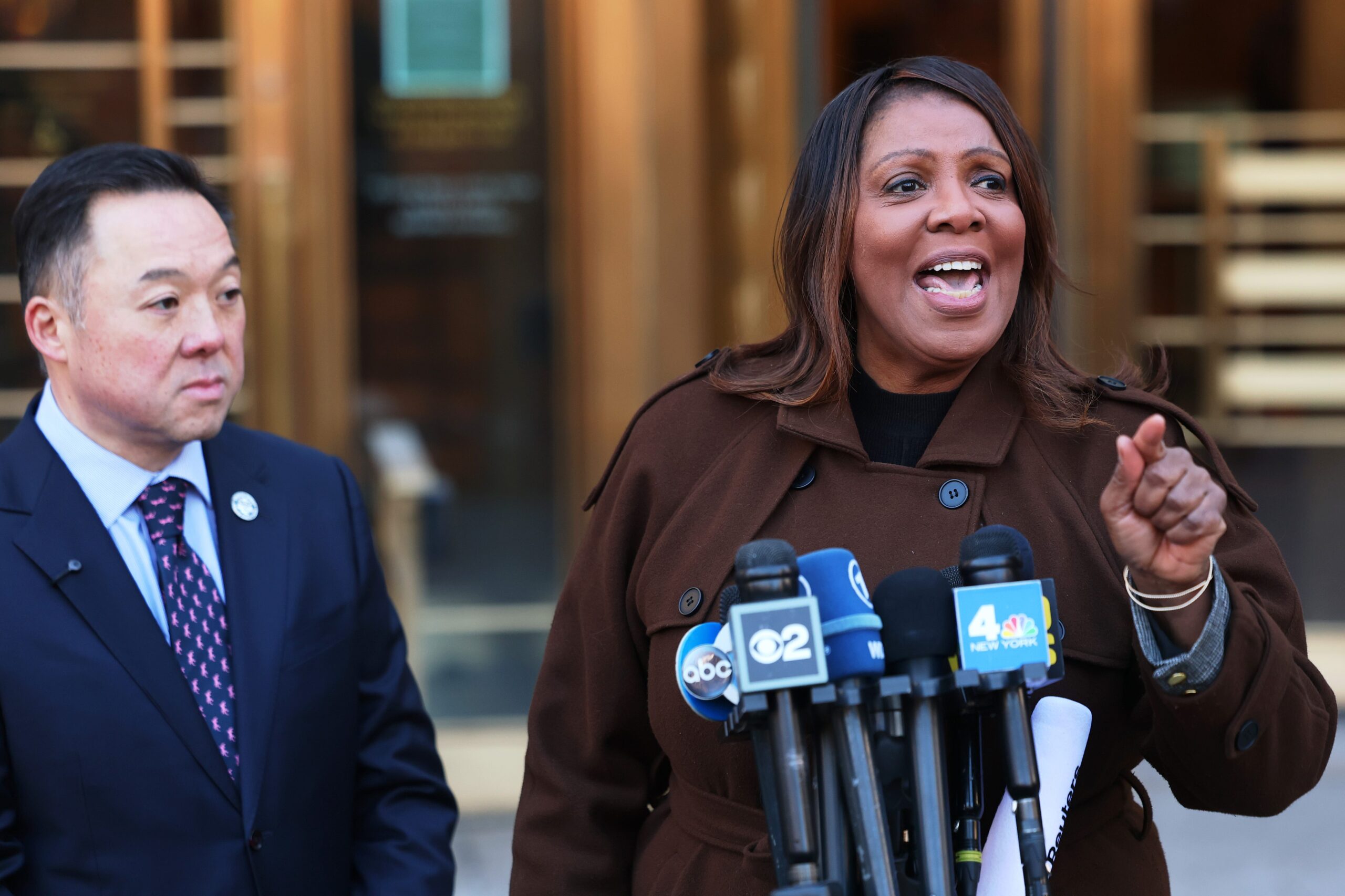 Letitia James, Donald Trump, Adalet Bakanlığı, FBI, soruşturma, emlak işlemleri, konut kredileri, sahtecilik, siyasi misilleme, William Pulte, Pam Bondi, New York Başsavcısı, Federal Konut Finans Ajansı, Albany Times Union, The Guardian, Washington Post
