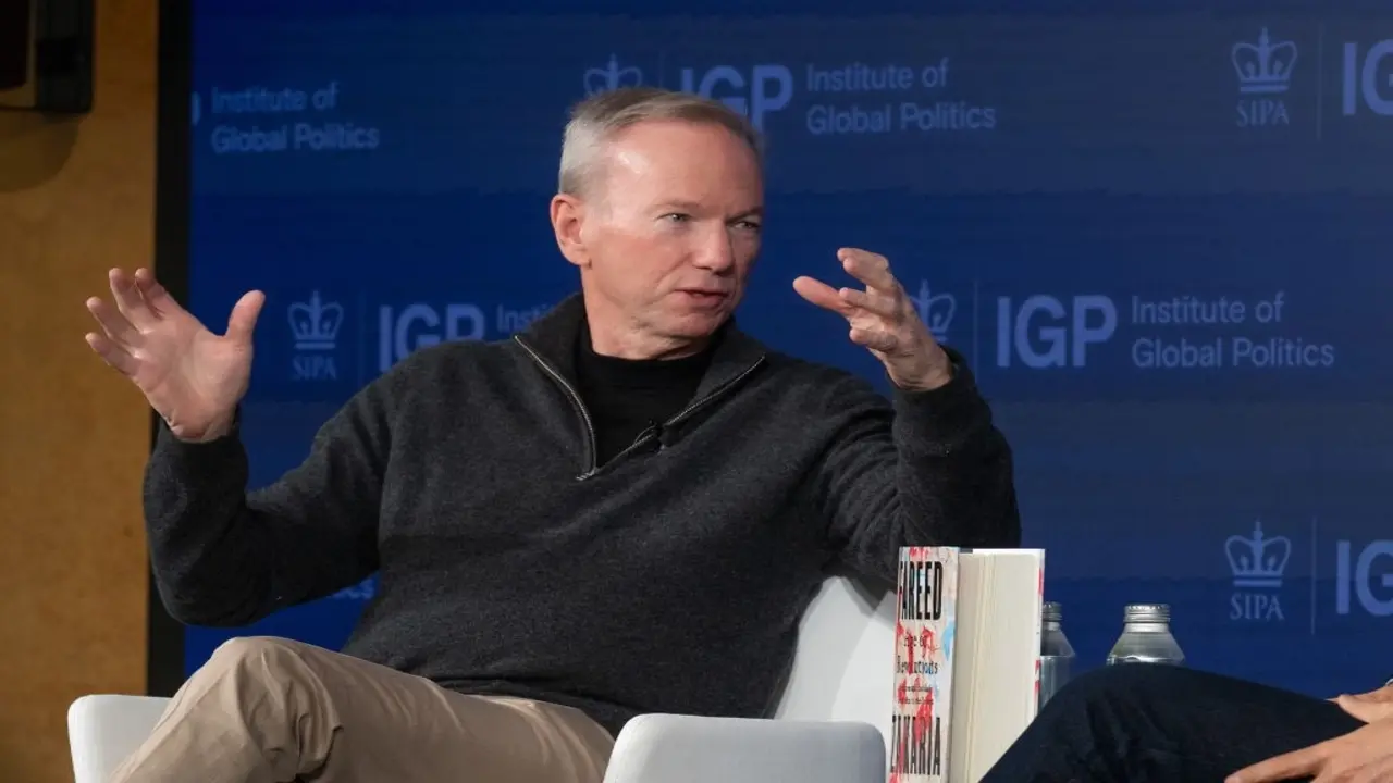 Eric Schmidt, Yapay Zeka, Veri Merkezleri, Uzay, Relativity Space, Enerji Tüketimi, Güneş Enerjisi, Uzay Madenciliği, Sürdürülebilirlik, Teknoloji, İnovasyon, Gezegen Dışı Veri Merkezleri, Yapay Zeka Enerji İhtiyacı, Uzayda Enerji Üretimi

