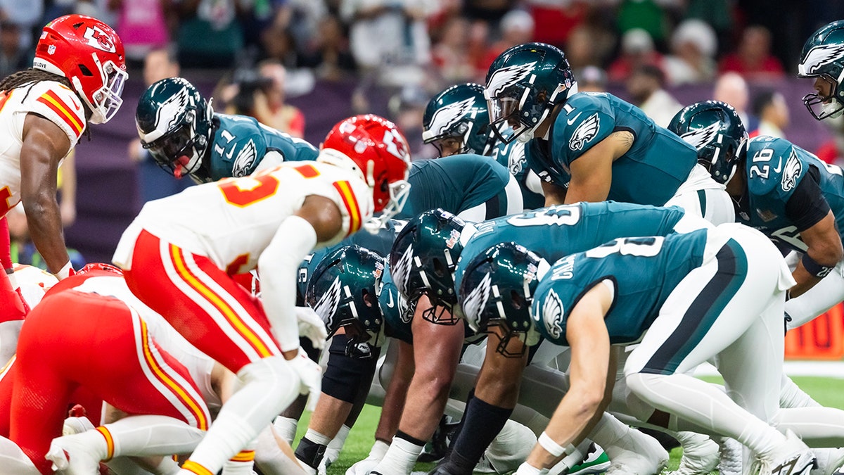 Philadelphia Eagles, Saquon Barkley, Tush Push, Yasak, NFL, Yeşil Bay Packers, Jalen Hurts, Donald Trump, Süper Kupa, Amerikan Futbolu, Spor Haberleri
