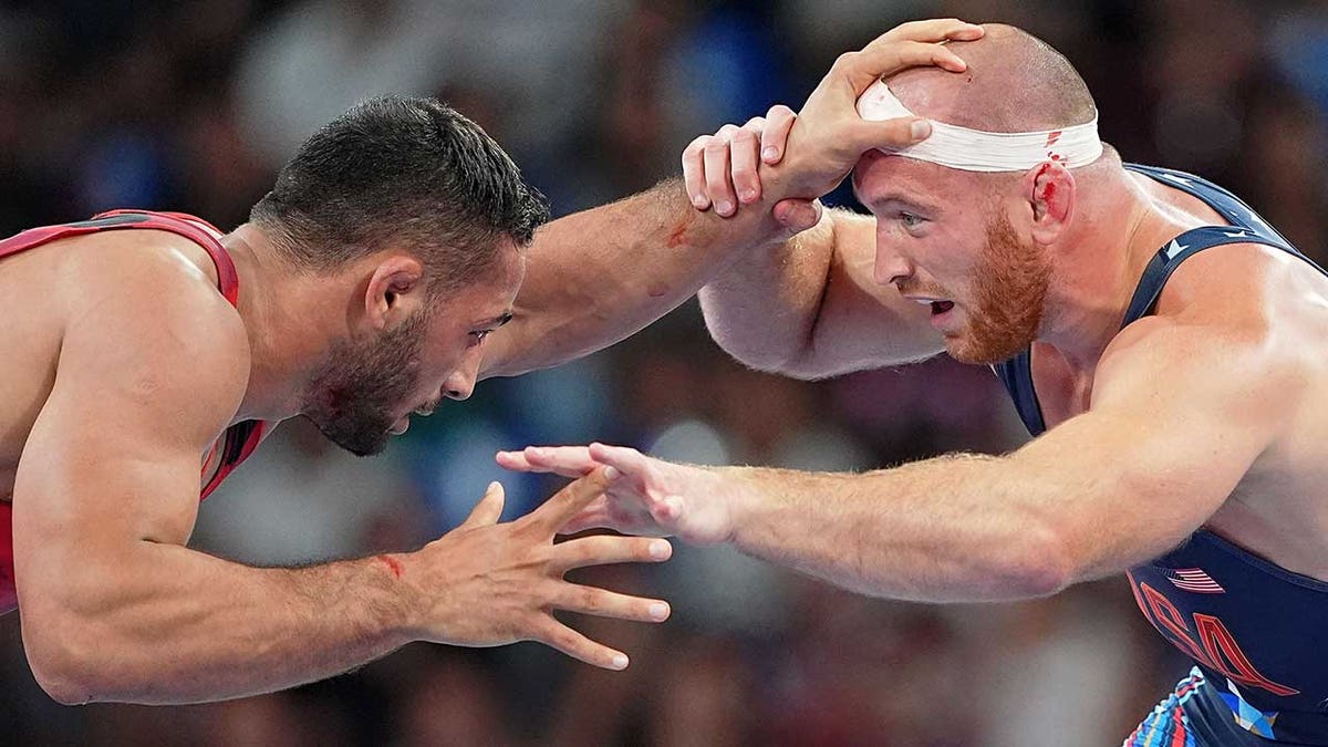 Real American Freestyle, güreş, profesyonel güreş, David Carr, Kyle Dake, Trent Hidlay, Kyle Snyder, Aaron Brooks, Hulk Hogan, Eric Bischoff, SuckerPunch Entertainment, spor, spor haberleri, Fox News, Ben Askren, Kennedy Blades, Zahid Valencia, NCAA, Olimpiyat, Dünya Şampiyonası, freestyle güreş, ABD Güreş, spor ligi
