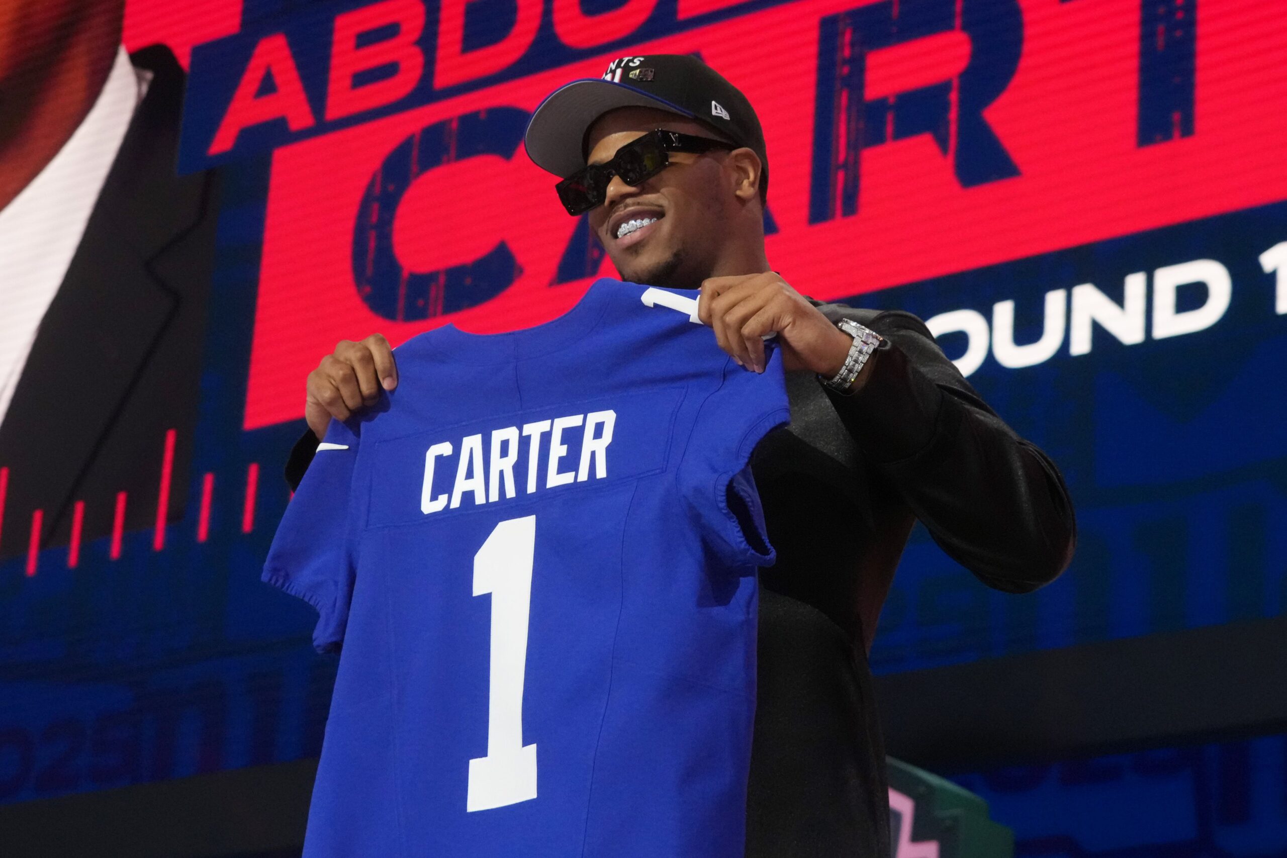Abdul Carter, New York Giants, NFL Draft 2025, Lawrence Taylor, Phil Simms, No. 56, No. 11, No. 51, jersey number, number retirement, NFL rookies, Penn State, football, spor