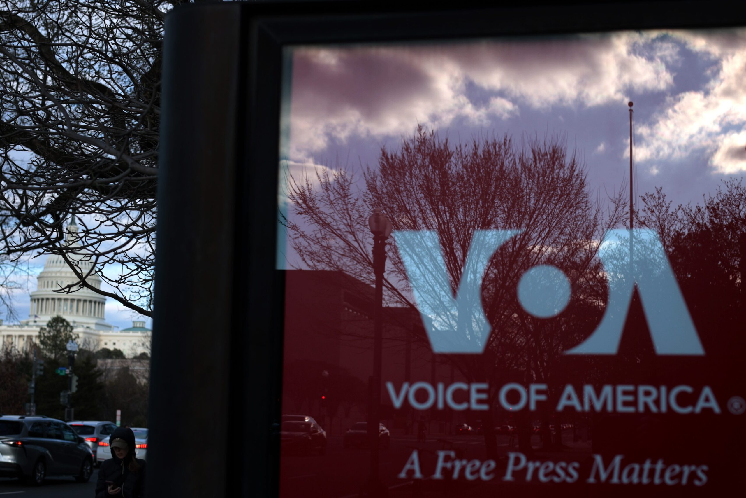 ABD Küresel Medya Ajansı, USAGM, Voice of America, VOA, Radio Free Europe, Radio Liberty, Radyo Özgür Avrupa, Radyo Özgürlük, propaganda, dezenformasyon, Çin, Rusya, Donald Trump, bütçe, Japhet Quitzon, Center for Strategic & International Studies, CSIS, soğuk savaş, medya, haber, Myanmar, Burma, Radio Free Asia, RFA, Corporation for Public Broadcasting, CPB, NPR, PBS, Kari Lake, One America Network, OAN, podcast, The Excerpt
