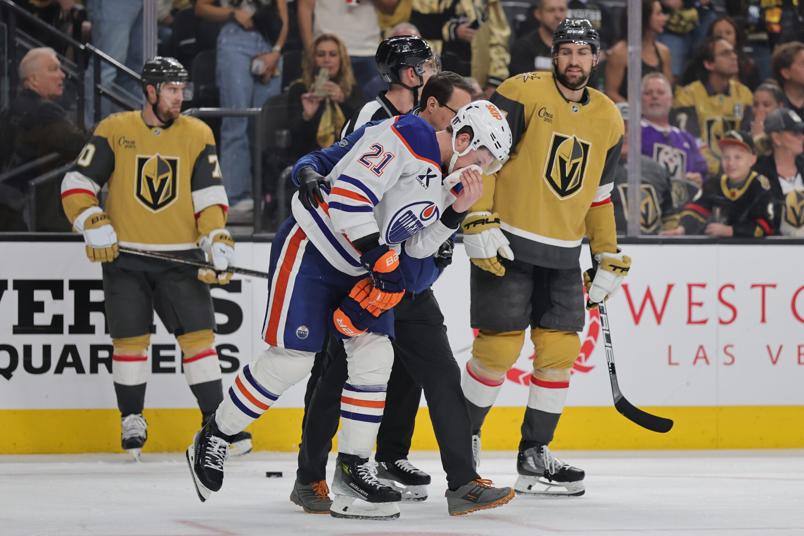 Vegas Golden Knights, Edmonton Oilers, Nicolas Roy, Trent Frederic, Brayden McNabb, Bruce Cassidy, NHL Player Safety, Buz Hokeyi, Playofflar, Sakatlık, Cezalar, Viktor Arvidsson, Leon Draisaitl, TNT, truTV, Maç Önizlemesi, Seriler, İkinci Tur, Golden Knights Haberleri, Oilers Haberleri

