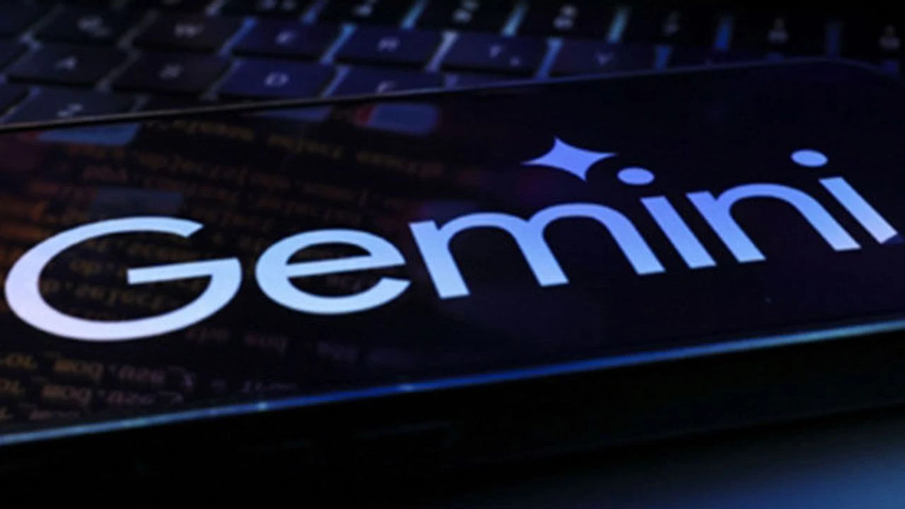 Google Gemini, iPad Uygulaması, iOS Uygulaması, AI Uygulaması, Yapay Zeka, Gemini Advanced, iPad Multitasking, Bölünmüş Ekran, Widget, Görsel Analiz, Metin Üretimi, Video Oluşturma, Gemini Live, Derin Araştırma, Ses Özeti, Canvas, Kod Üretimi, Türkiye Fiyatı, 720 TL, Yapay Zeka Kullanımı, Teknoloji Haberleri, Uygulama İncelemesi, Google, Kasım 2024, iPad Optimizasyonu
