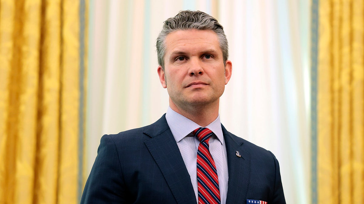 Savunma Bakanı Pete Hegseth, West Point, ABD Deniz Harp Akademisi, ABD Hava Kuvvetleri Akademisi, Askeri Okullar, Liyakat, Kabul, Irk, Etnik Köken, Cinsiyet, Askeri Hizmet, Atletik Yetenek, Hazırlık Okulu, Nitelikli Adaylar, Eğitim, Ordu, Silahlı Kuvvetler, ABD Ordusu, Askeri Personel, Seçim Kriterleri, Pete Hegseth
