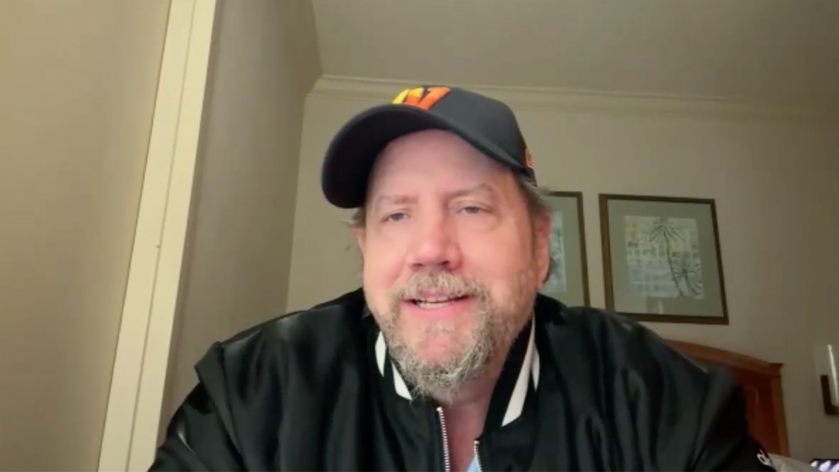 Jamie Kennedy, cancel culture, free speech, Melissa Barrera, Gina Carano, Roe v. Wade, Malibu's Most Wanted, comedy, Hollywood, conservative, liberal, political opinions, media backlash, stand-up comedy, podcast, HATE TO BREAK IT TO YA, censorship, anti-Israel, antisemitism, Disney, The Mandalorian, Scream, Nick Loeb, Donald Trump, entertainment industry
