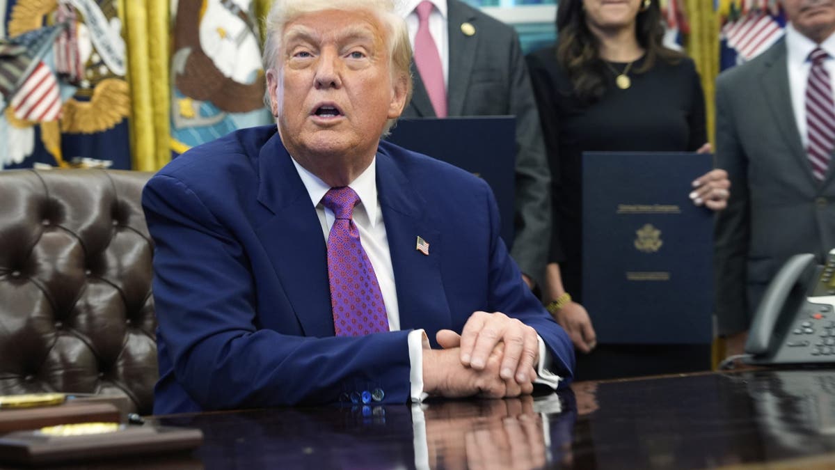 Vergi kesintileri, Donald Trump, Cumhuriyetçiler, Vergi artışı, Zenginler, Orta sınıf, Düşük gelir, Yeniden dağıtım, George H.W. Bush, 