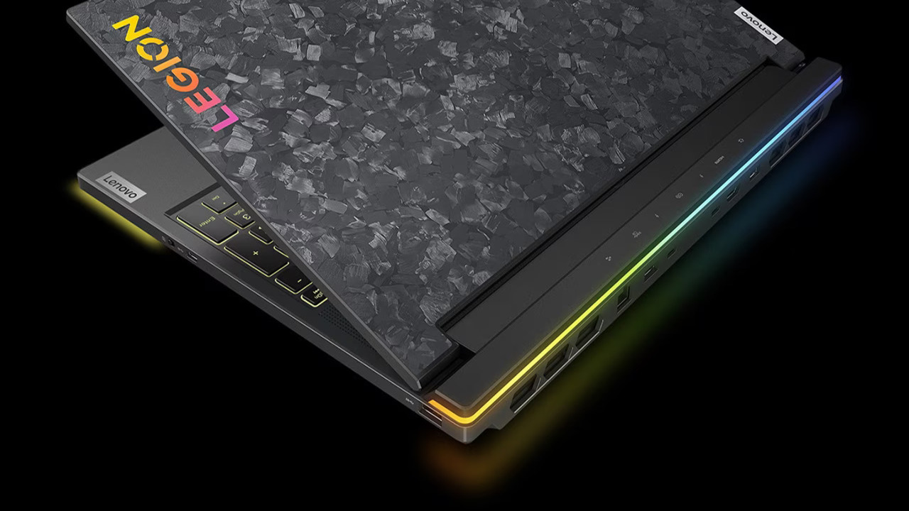 Lenovo Legion 9i, oyuncu laptopu, 3D ekranlı laptop, gözlüksüz 3D, Intel Core Ultra 9 275HX, NVIDIA GeForce RTX 5090, yüksek performanslı laptop, 18 inç laptop, 4K 440Hz ekran, Thunderbolt 5, Wi-Fi 7, Bluetooth 5.4, oyun bilgisayarı, profesyonel laptop, Lenovo 2024, laptop incelemesi, teknik özellikler, fiyat tahmini, yorumlar
