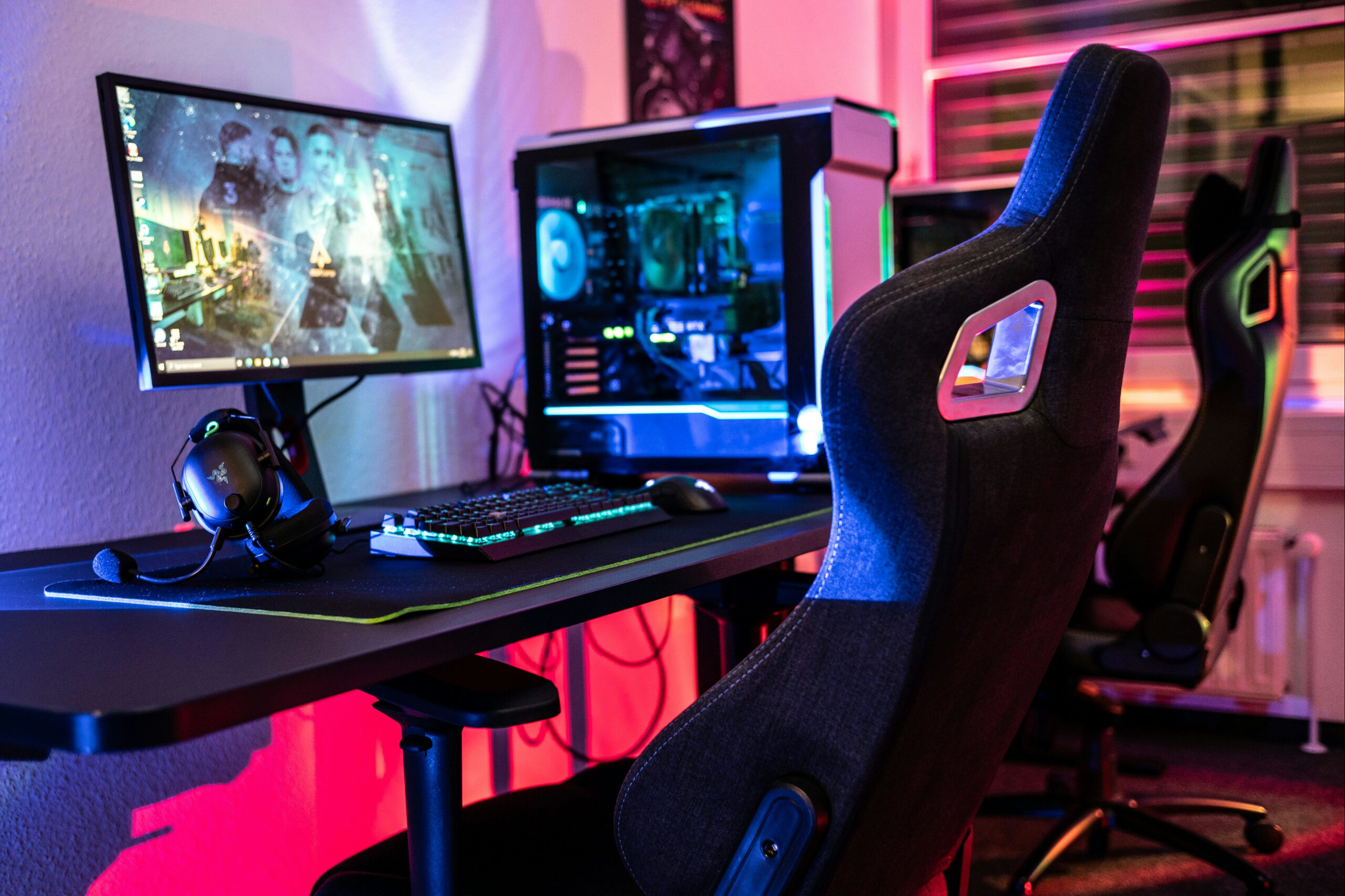 AI PC, yapay zeka bilgisayarı, PC toplama, bilgisayar donanımı, AMD Ryzen, RTX 3090, oyun performansı, FPS, darboğaz, CPU, RAM, PSU, çok amaçlı PC, hobi bilgisayarı, PCWorld, Dominic Bayley, CounterStrike: Go, DeepAgent
