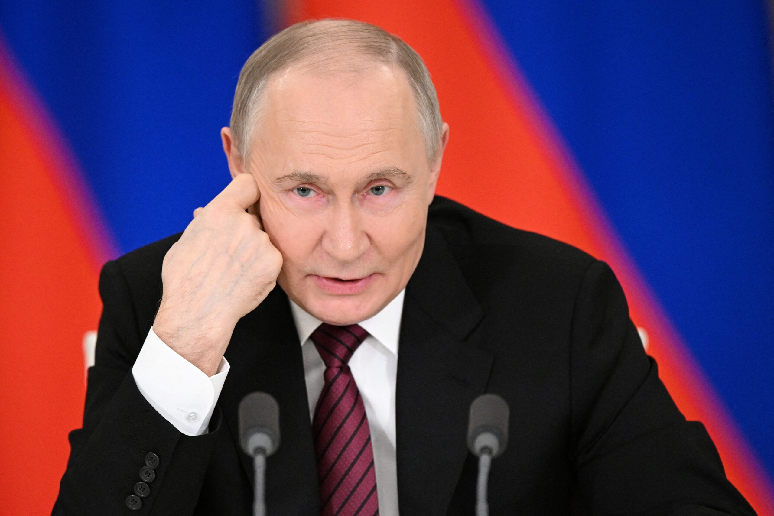 Ukraine, Russia, Putin, Zelenskyy, Turkey, Trump, Peace Talks, Ceasefire, Negotiations, War in Ukraine, Conflict, Istanbul, Diplomacy, European Leaders, Sanctions, Keith Kellogg, Arms Supply, Neutrality, Security Guarantee, Territorial Control, Yuri Ushakov

