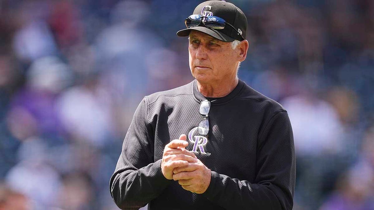 Colorado Rockies, Bud Black, Mike Redmond, Warren Schaeffer, Clint Hurdle, Dick Monfort, beyzbol, yönetici değişikliği, kovulma, görevden alma, geçici yönetici, 2025 sezonu, MLB, Major League Baseball, spor haberleri, Pittsburgh Pirates, Derek Shelton, Lance McCullers Jr., San Diego Padres, play-off, kötü başlangıç, başarısızlık, hayal kırıklığı, taraftarlar, Fox News Spor, spor bülteni
